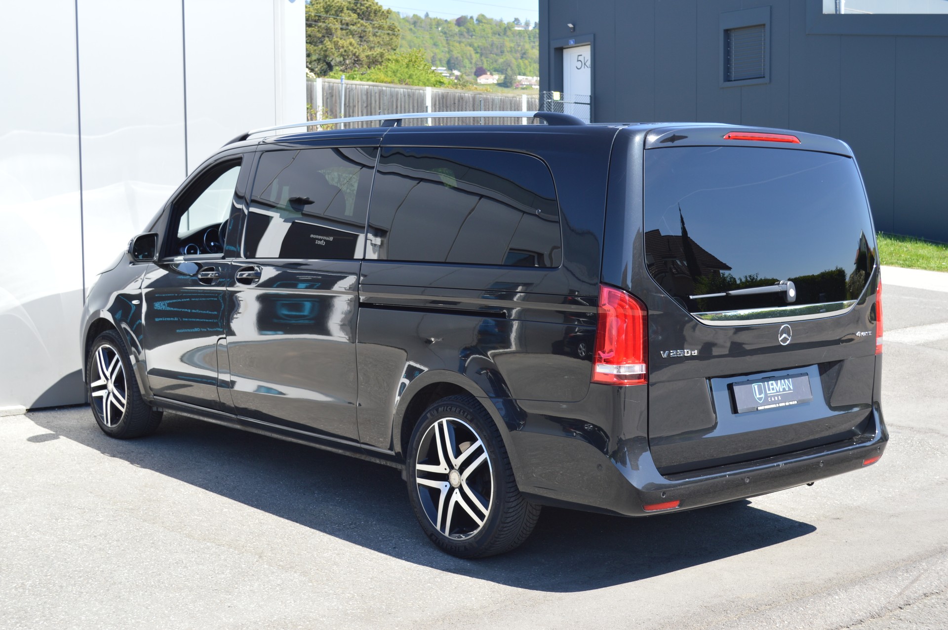 MERCEDES-BENZ V 250 d Avantgarde lang 4Matic 7G-Tronic-image-6