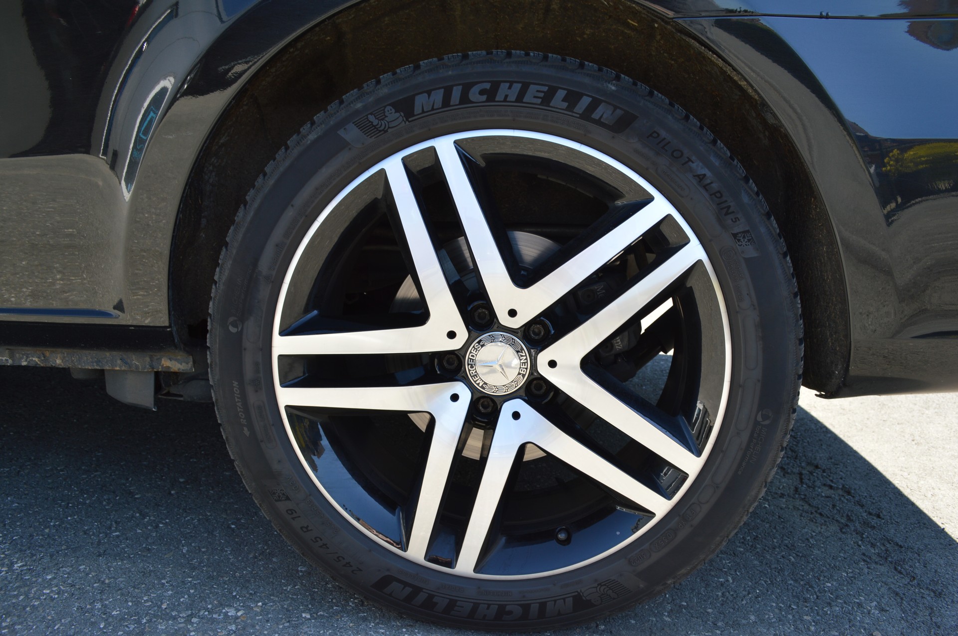 MERCEDES-BENZ V 250 d Avantgarde lang 4Matic 7G-Tronic-image-18