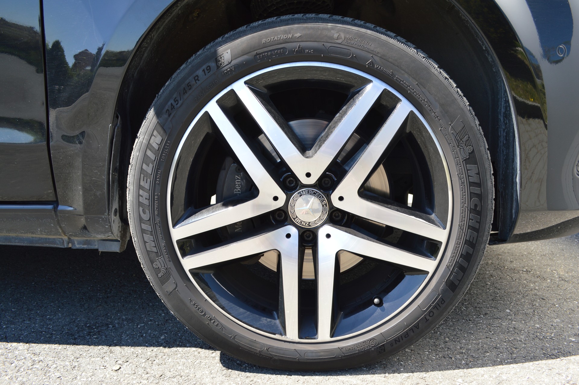 MERCEDES-BENZ V 250 d Avantgarde lang 4Matic 7G-Tronic-image-16