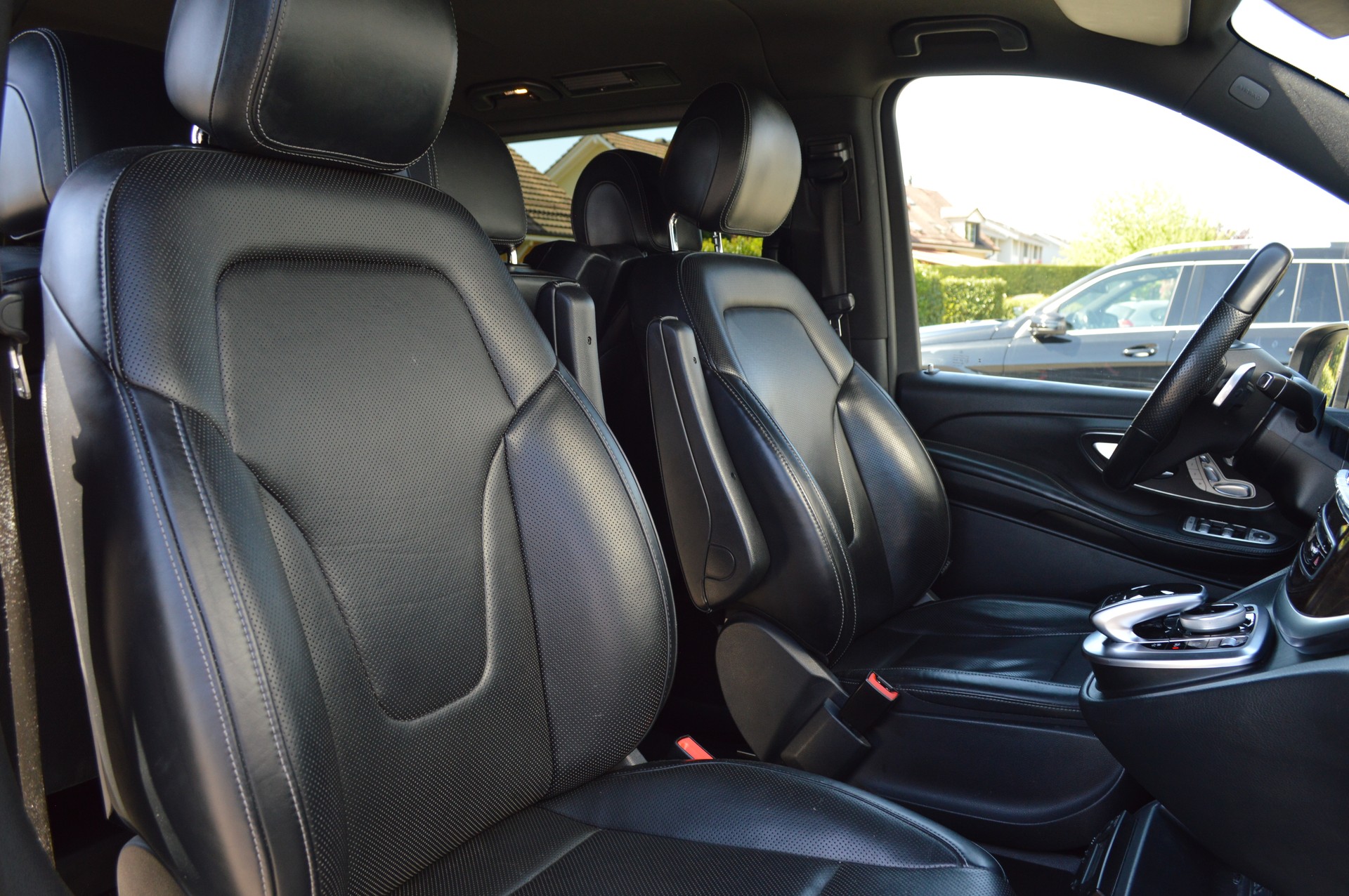 MERCEDES-BENZ V 250 d Avantgarde lang 4Matic 7G-Tronic-image-14
