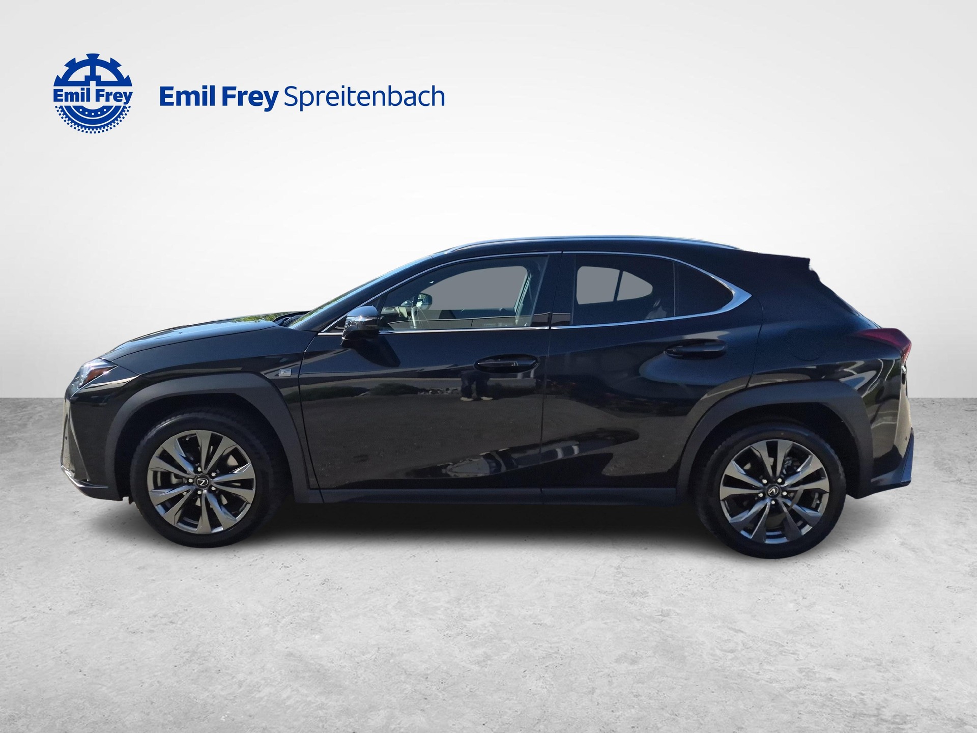 LEXUS UX 250h F-Line / Jetzt mit attraktivem 1.99% Leasing-showroom-element-1