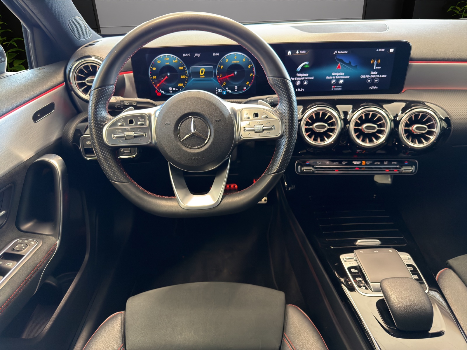 Image MERCEDES-BENZ A-220 A 220 AMG Line 7G-DCT