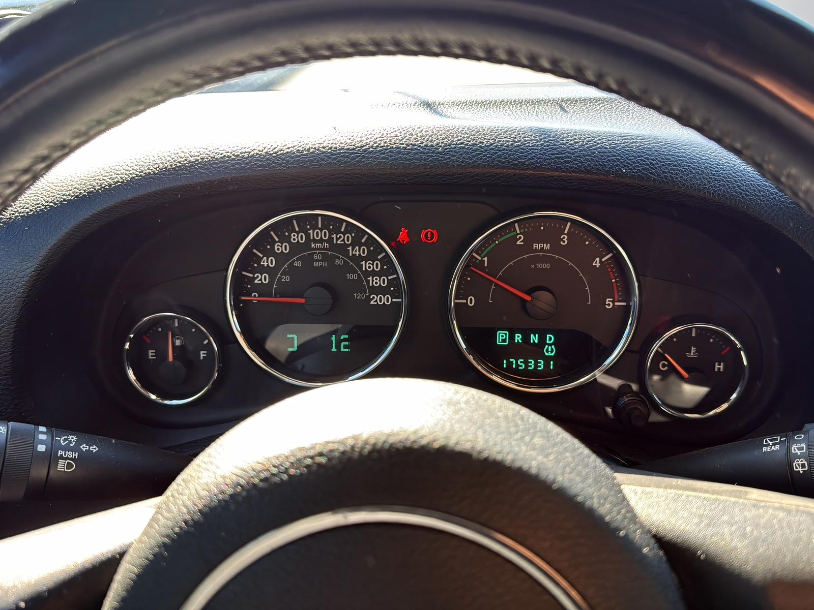 JEEP Wrangler 2.8 CRD Sahara Unlimited-image-13