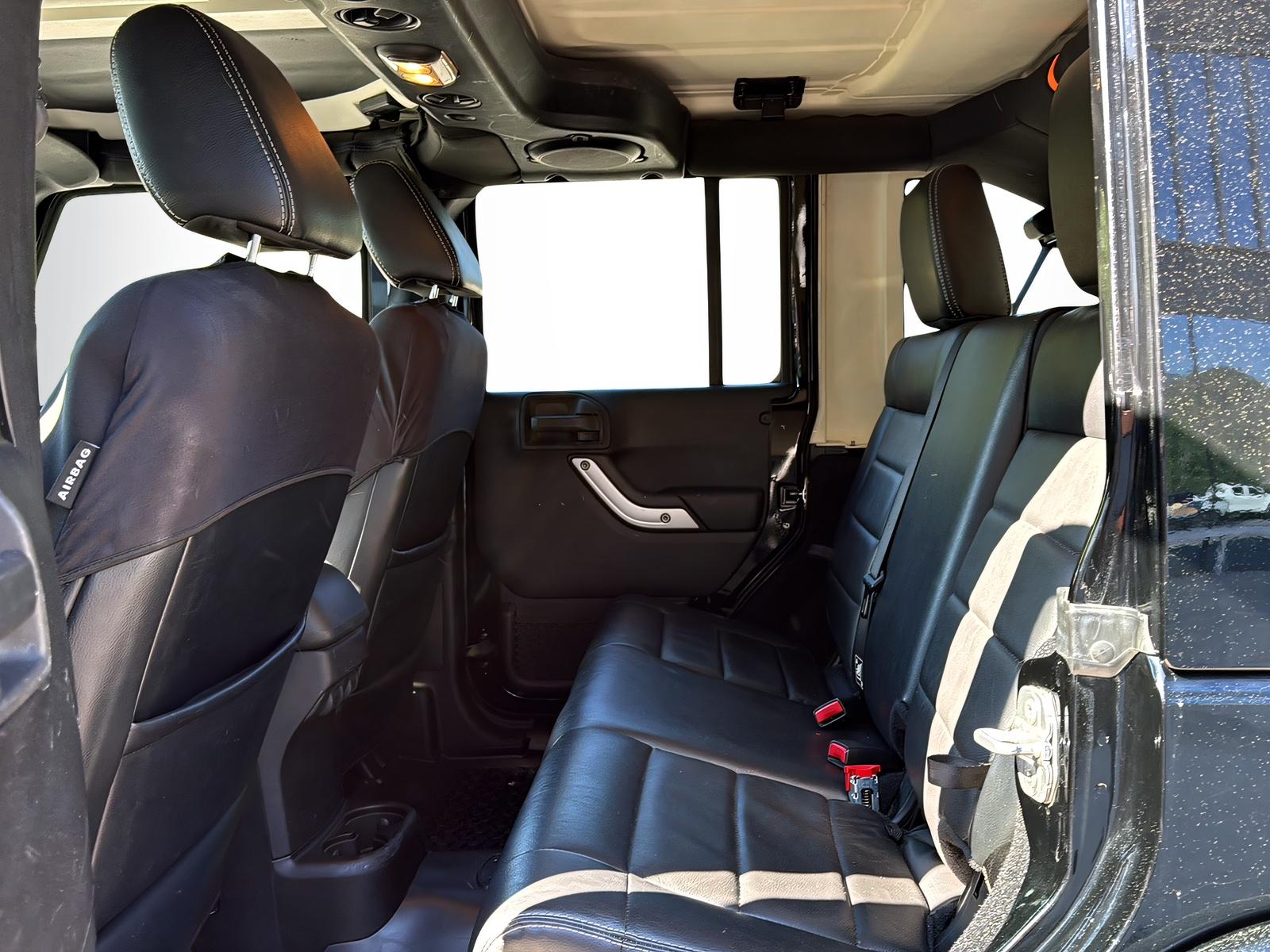 JEEP Wrangler 2.8 CRD Sahara Unlimited-image-10