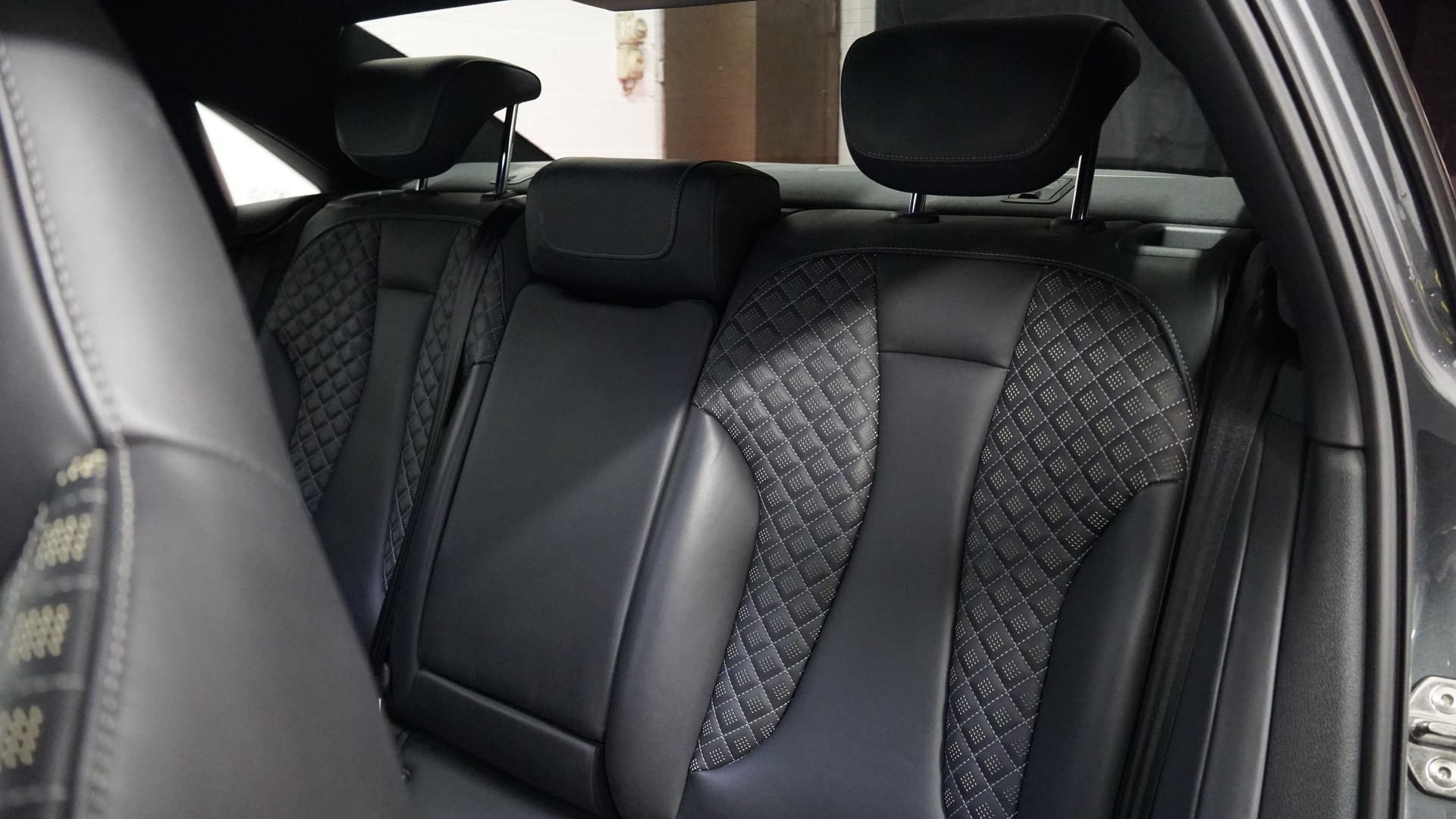 AUDI Limousine 2.5 TFSI quattro S-tronic-image-13