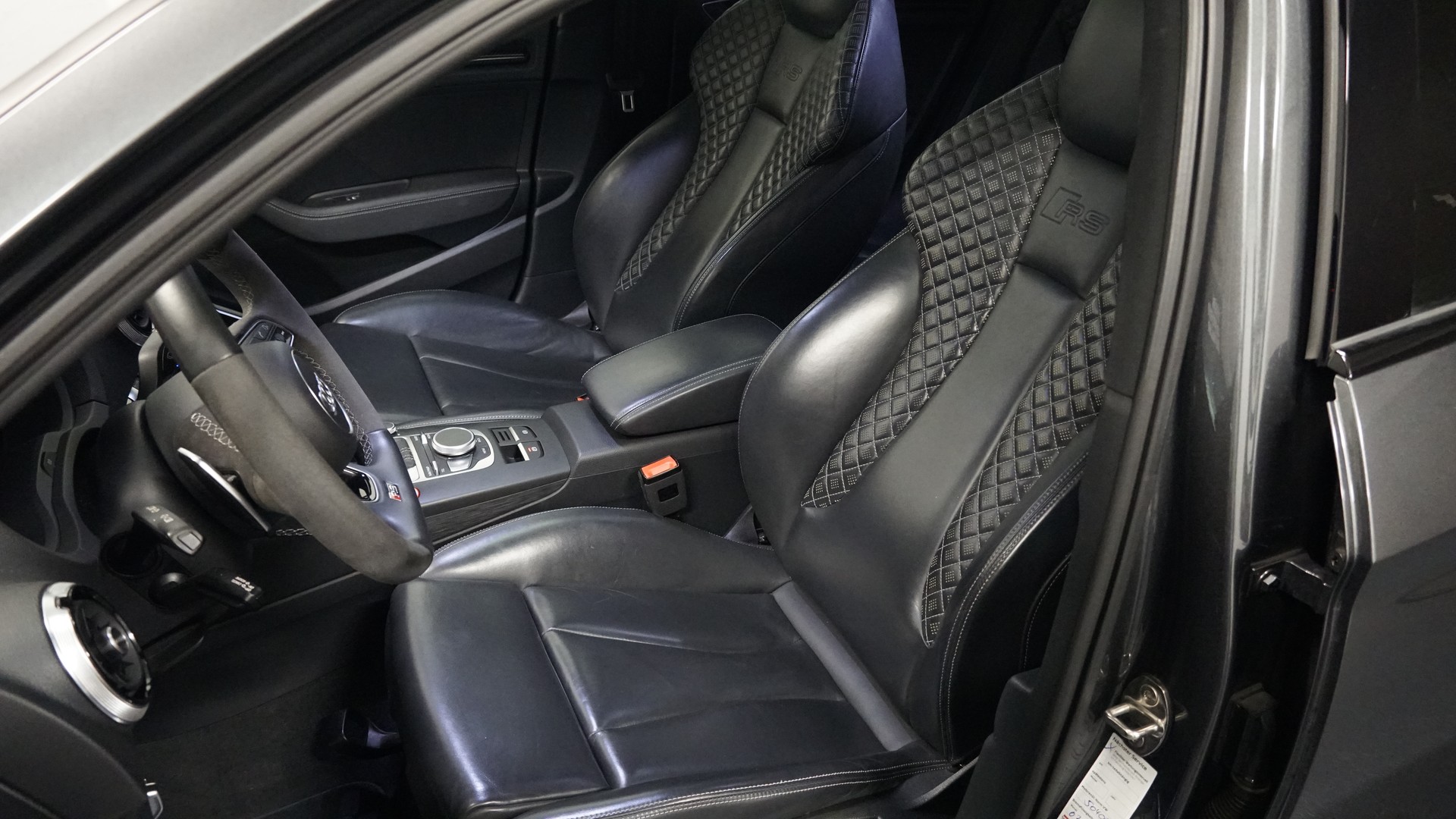 AUDI Limousine 2.5 TFSI quattro S-tronic-image-11
