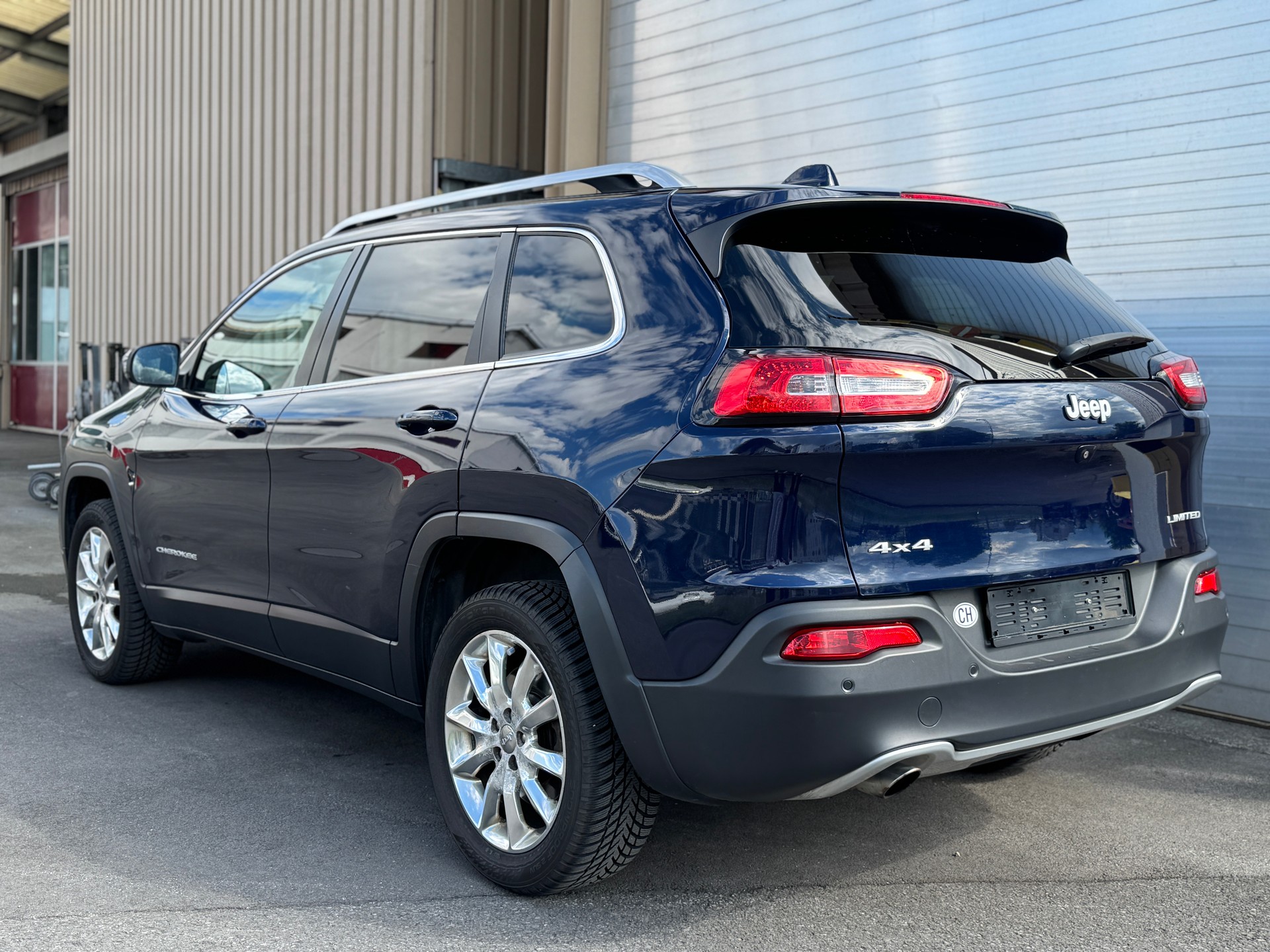 JEEP Limited 2.4-image-3