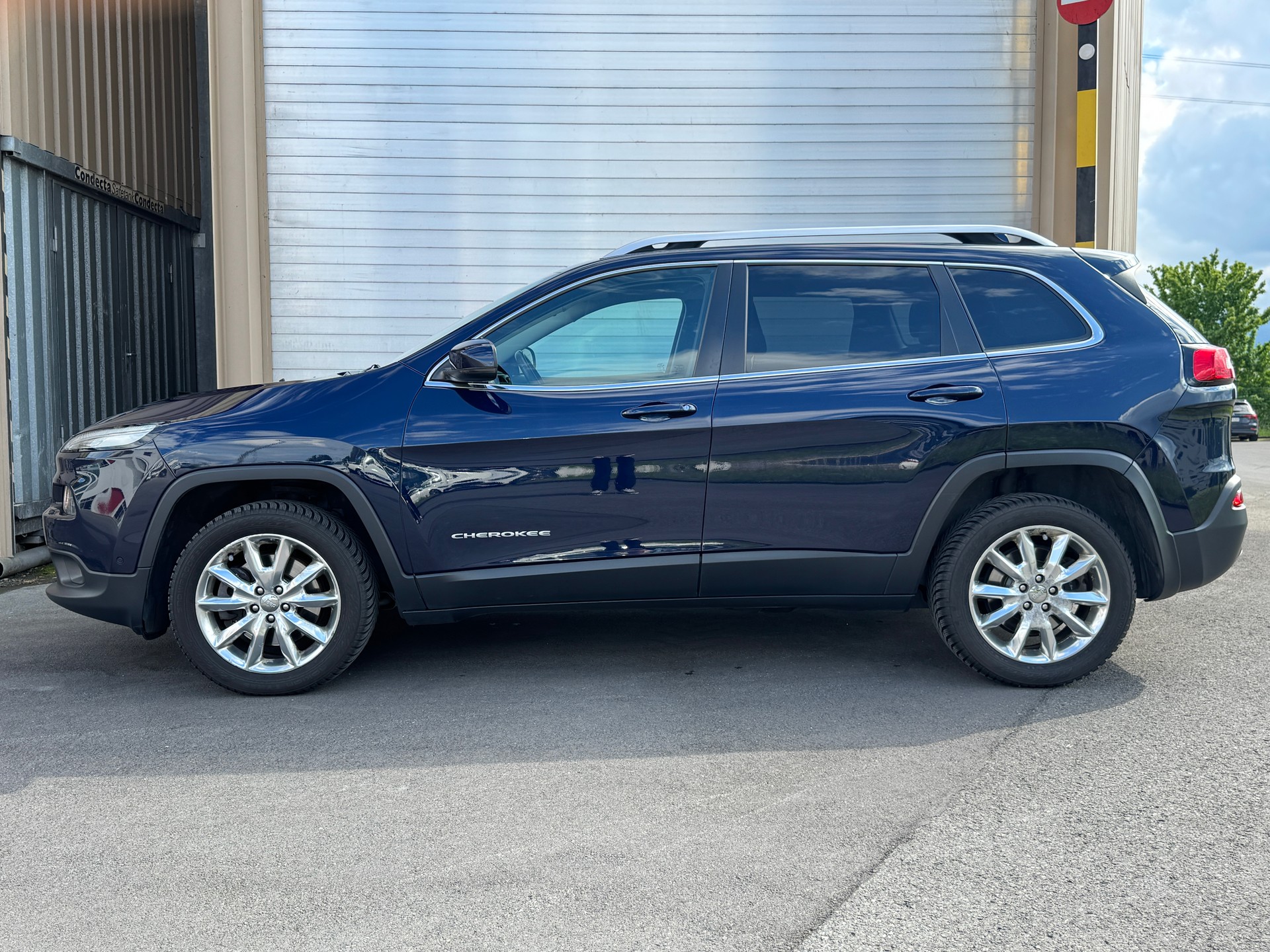 JEEP Limited 2.4-image-2