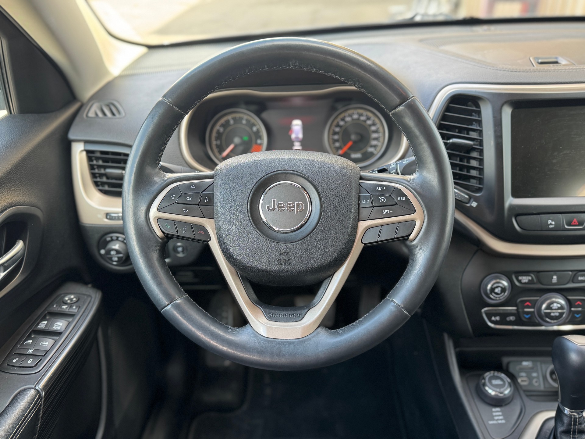 JEEP Limited 2.4-image-11