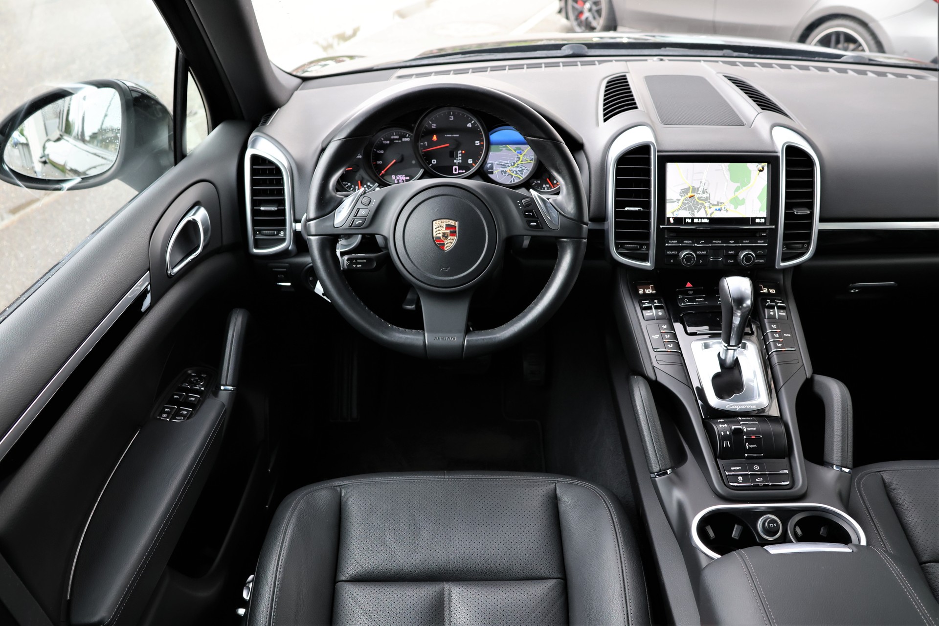 PORSCHE Cayenne Diesel-image-12