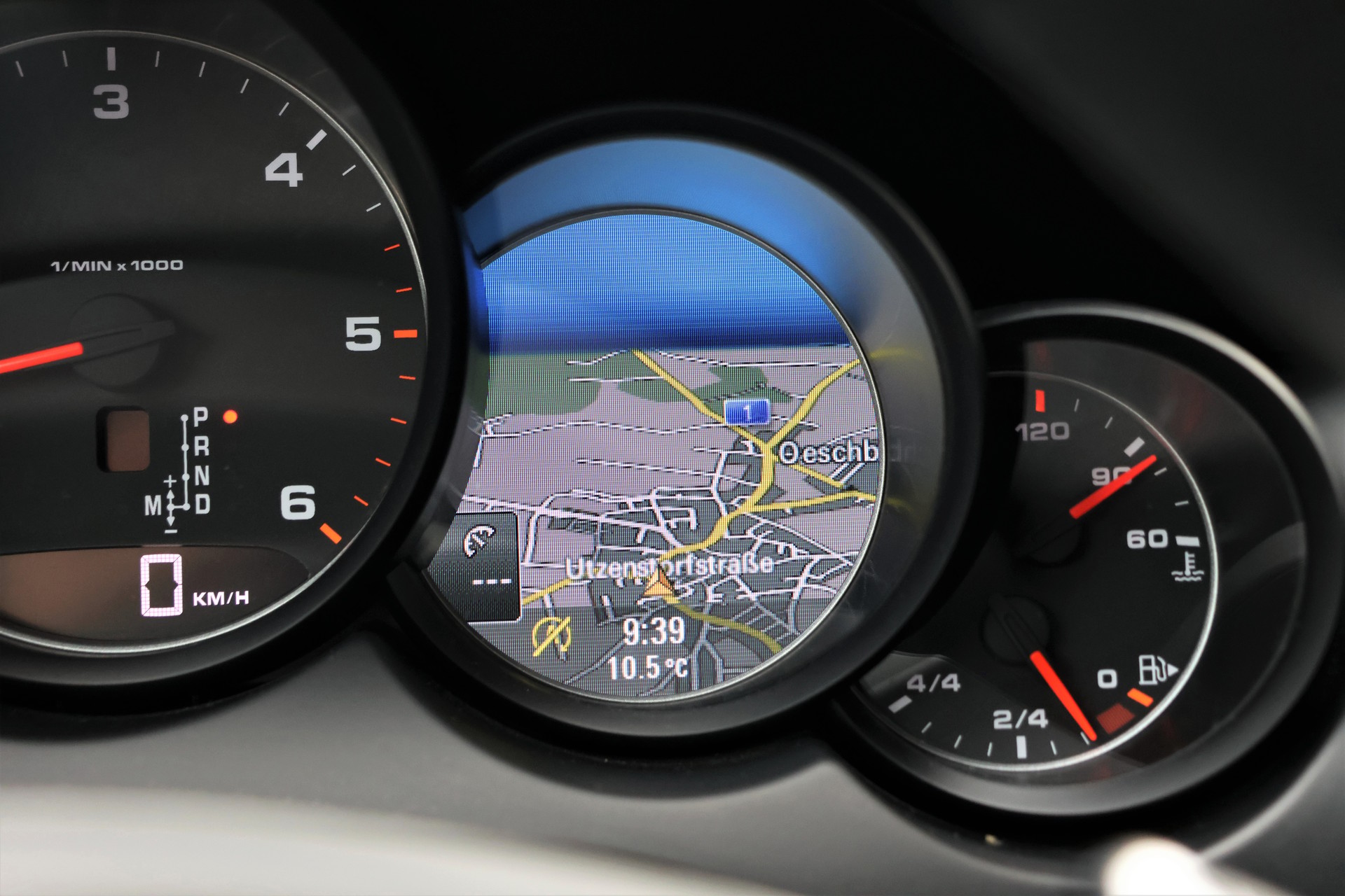 PORSCHE Cayenne Diesel-image-22