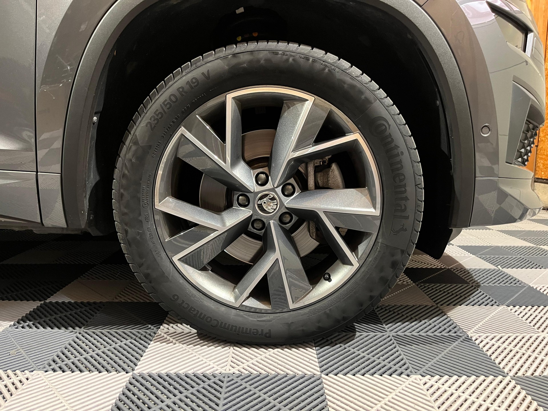 SKODA Kodiaq 2.0 TSI 4x4 SportLine-image-22