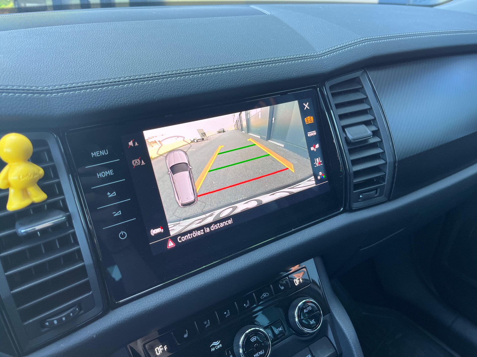 SKODA Kodiaq 2.0 TSI 4x4 SportLine-image-16