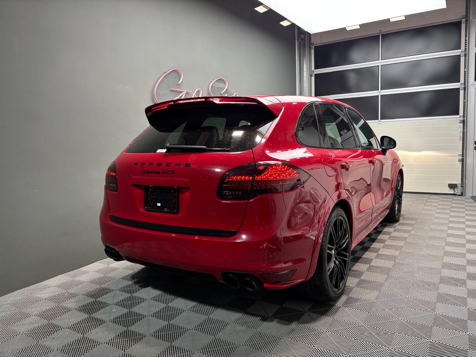 PORSCHE Cayenne GTS-image-2