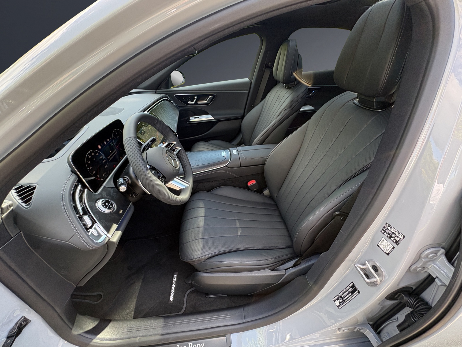 MERCEDES-BENZ E 220 d 4Matic 9G-Tronic-image-10