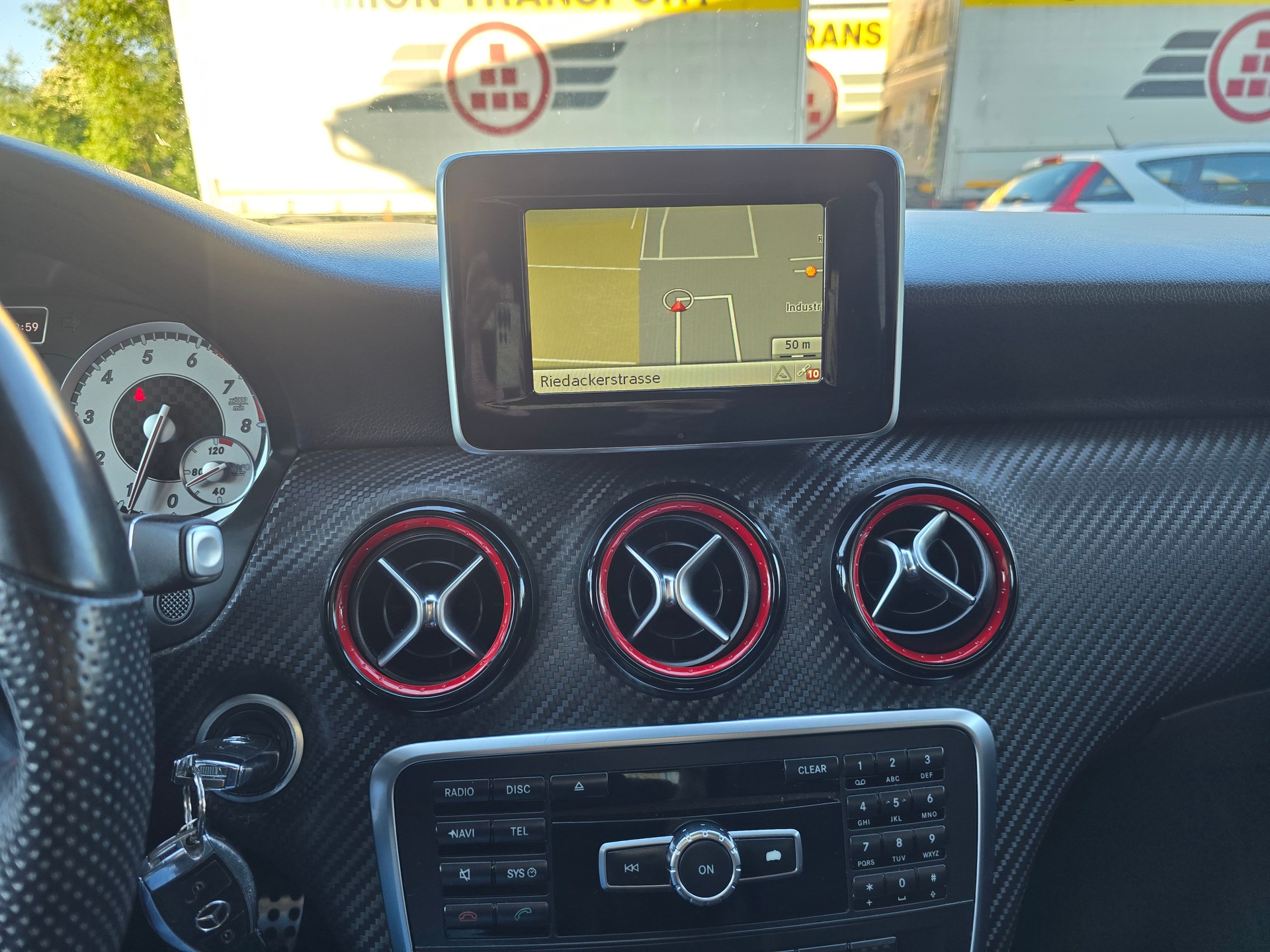 MERCEDES-BENZ A 250 Sport 4Matic AMG Line 7G-DCT-image-20
