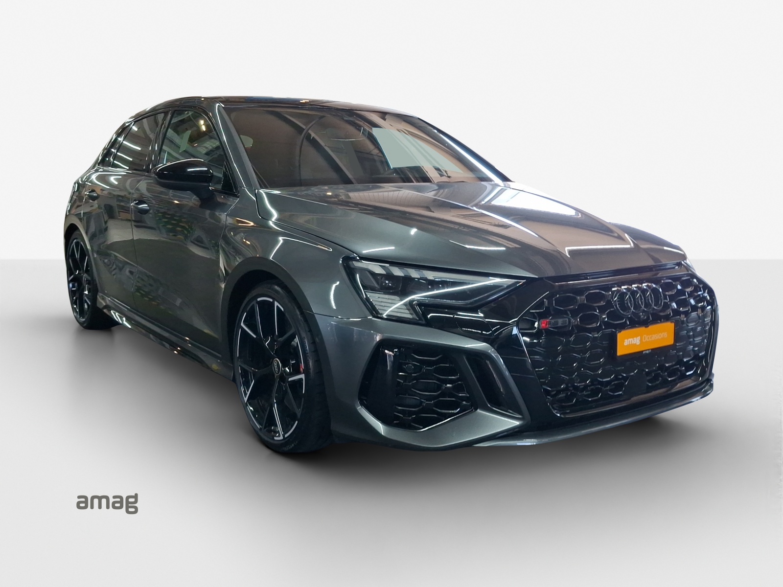 AUDI RS3 Sportback 2.5 TSI quattro S-tronic-image-5