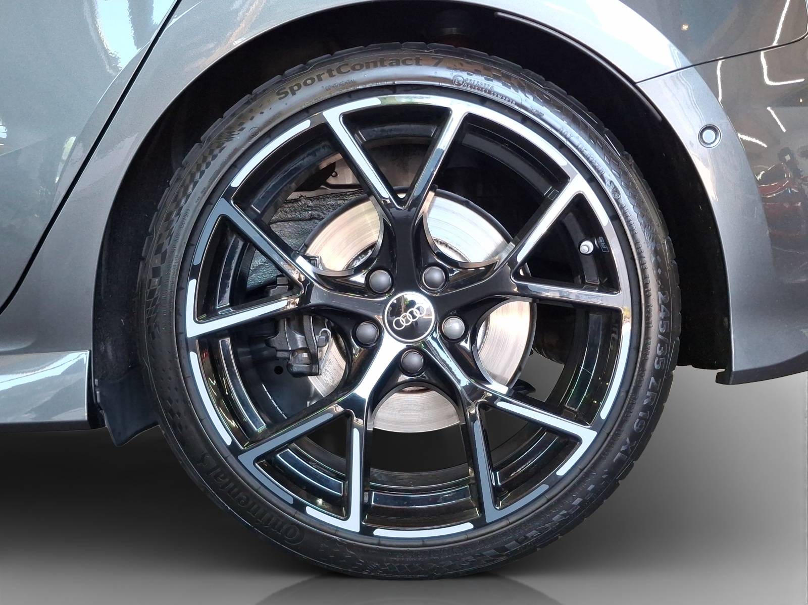 AUDI RS3 Sportback 2.5 TSI quattro S-tronic-image-13
