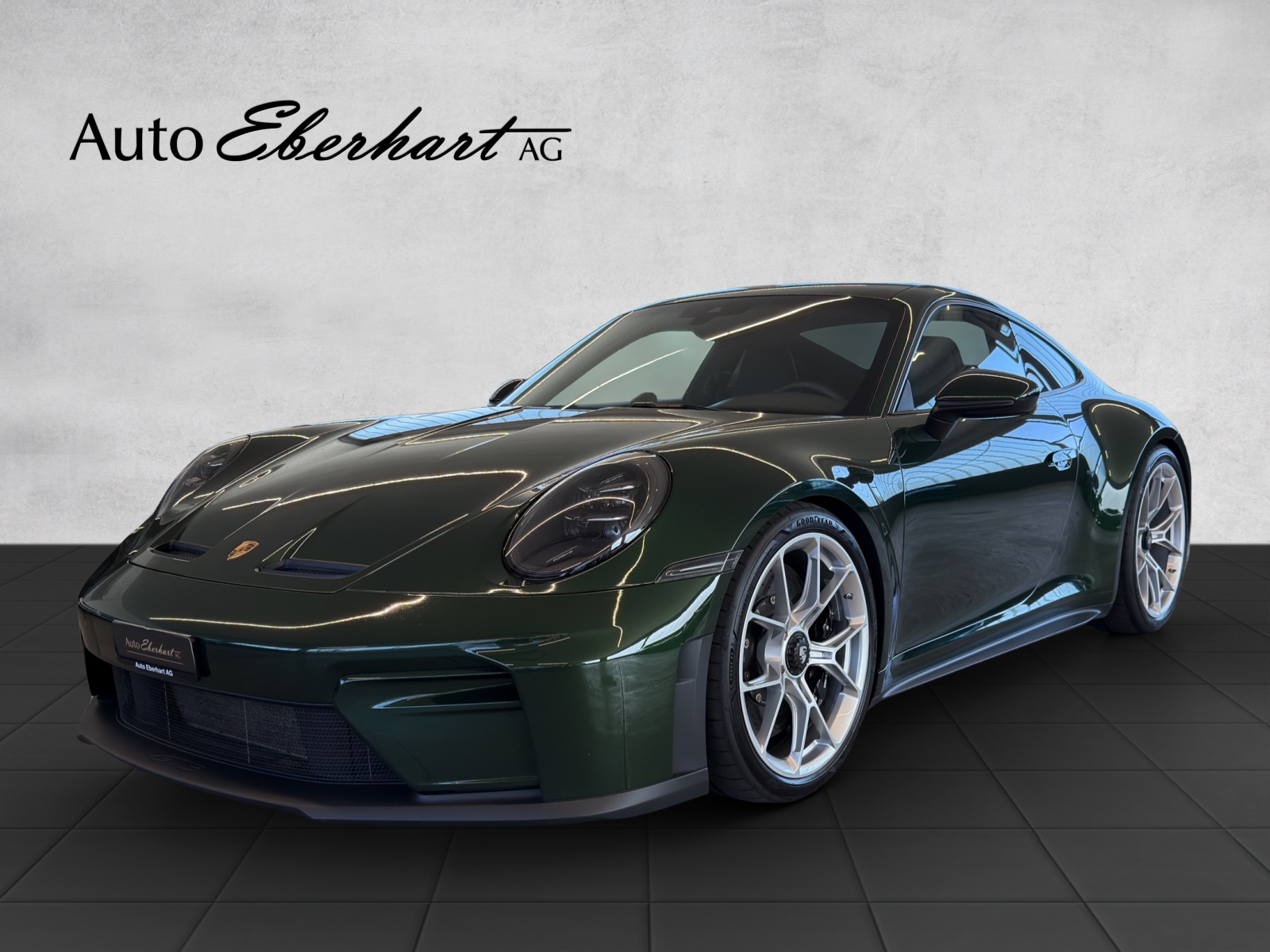 PORSCHE 911 GT3 Touring PDK Oak Green