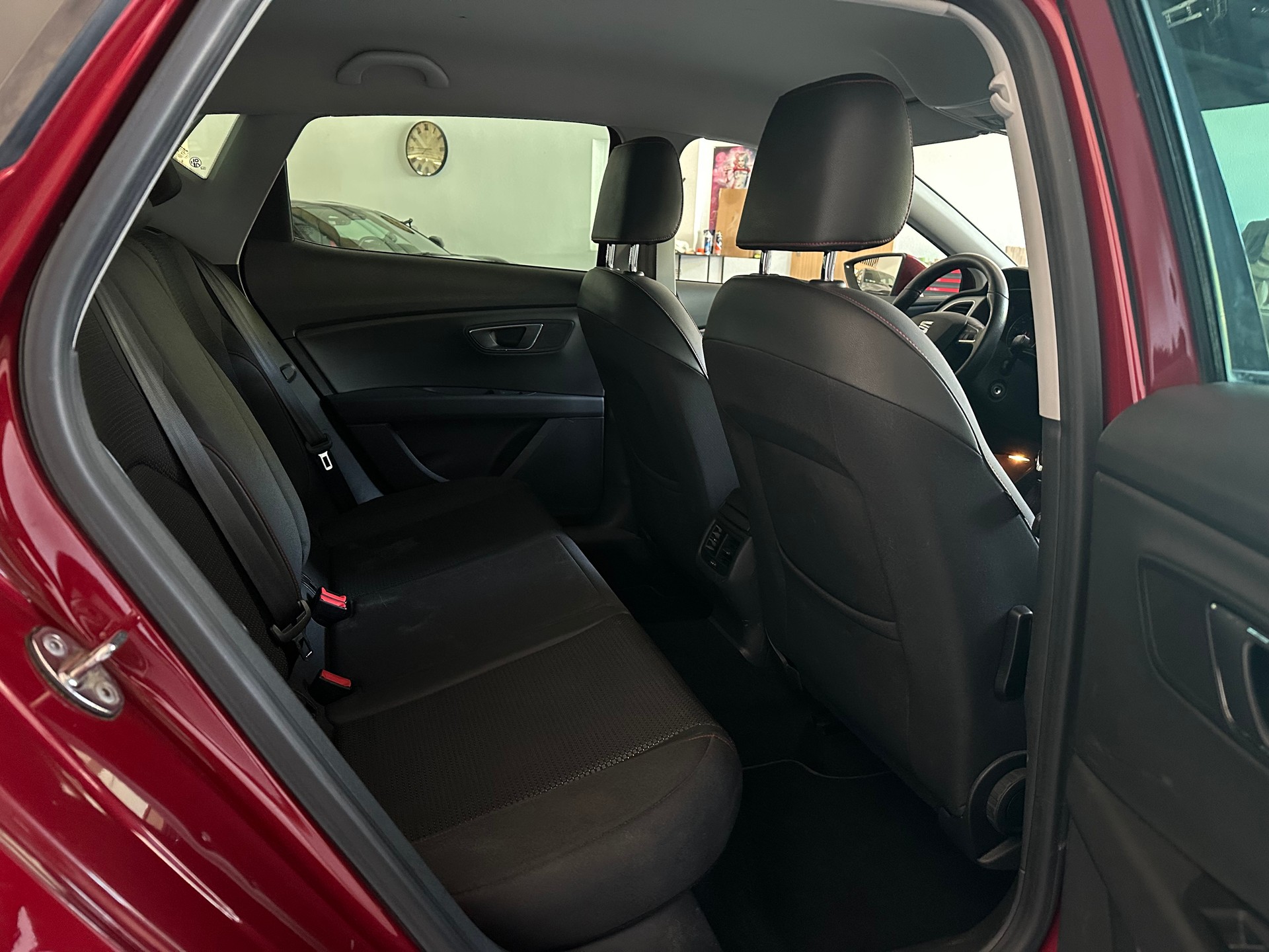 SEAT Leon 1.4 TSI FR-image-5