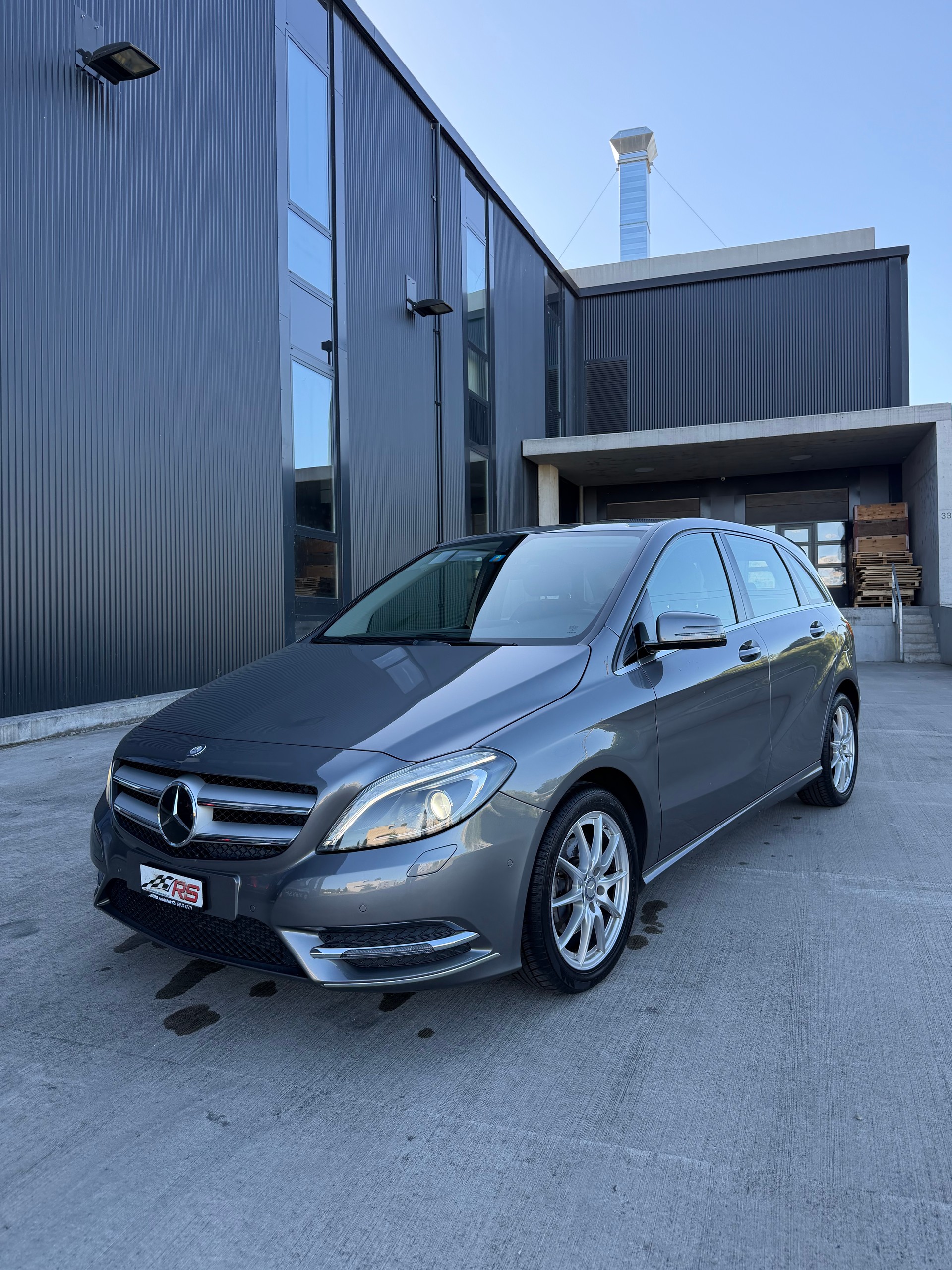 MERCEDES-BENZ B 200 7G-DCT-image-0