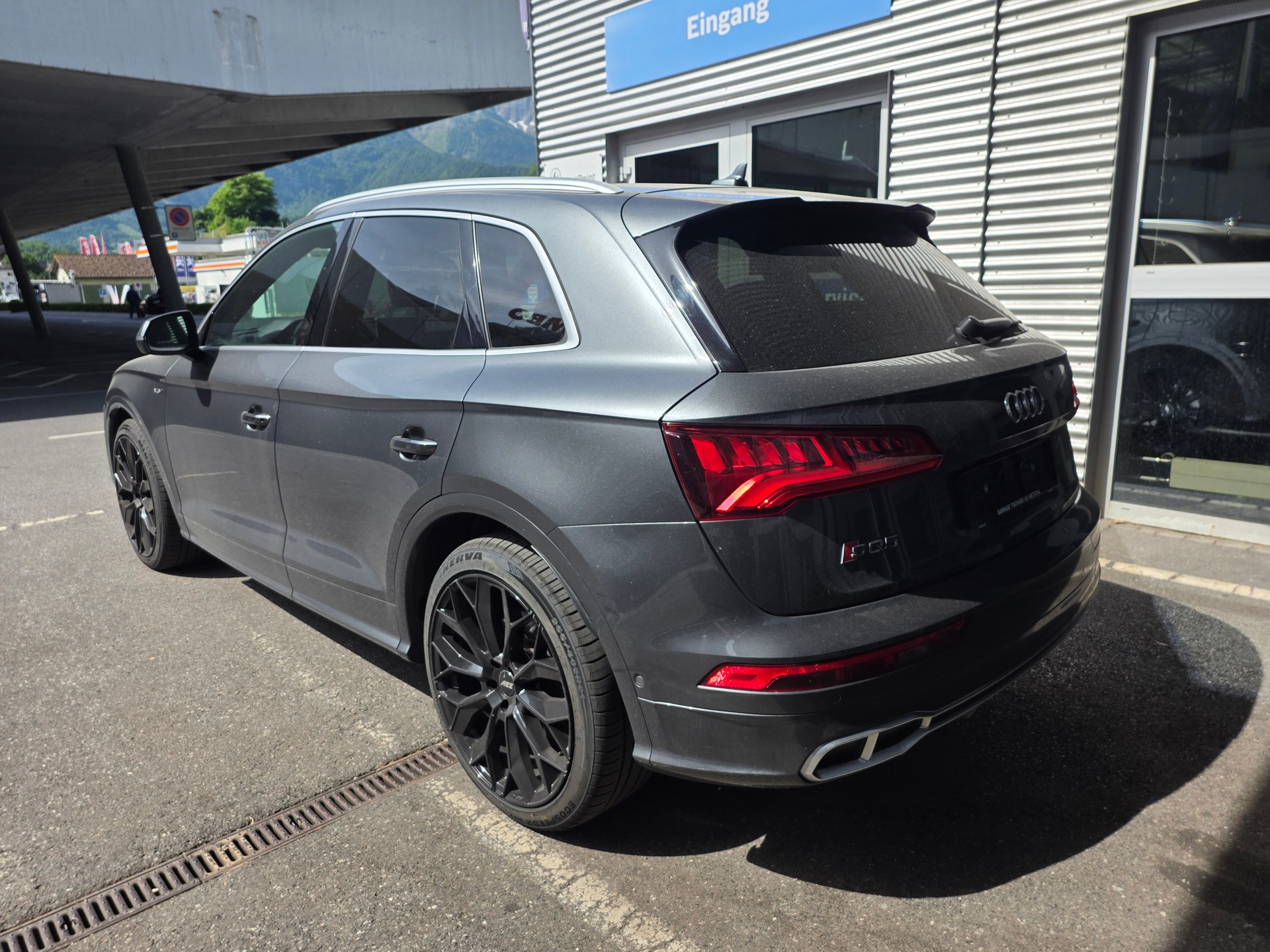 AUDI SQ5 3.0 TFSI quattro S-tronic-image-3