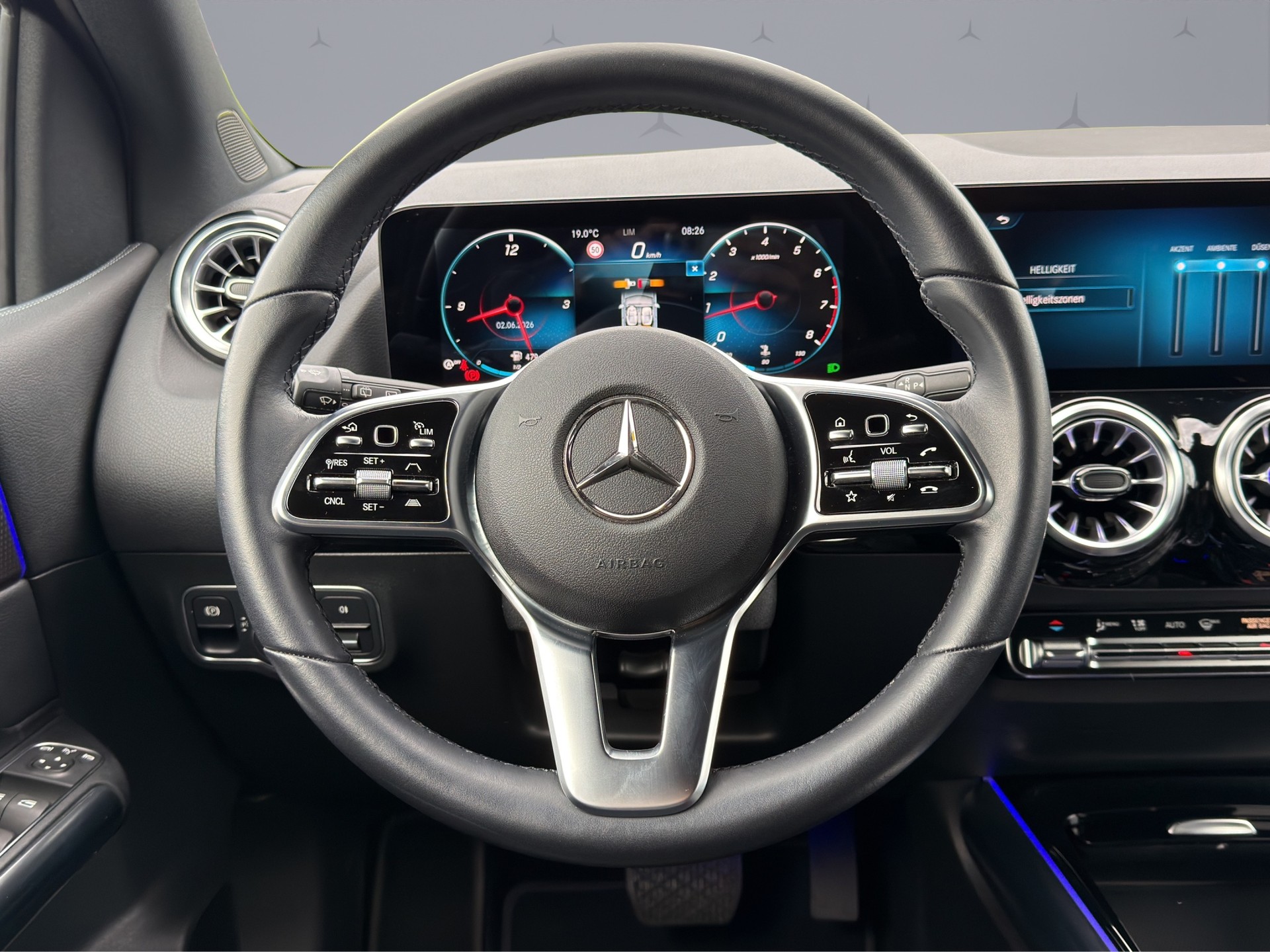 MERCEDES-BENZ B 200 Progressive-image-11
