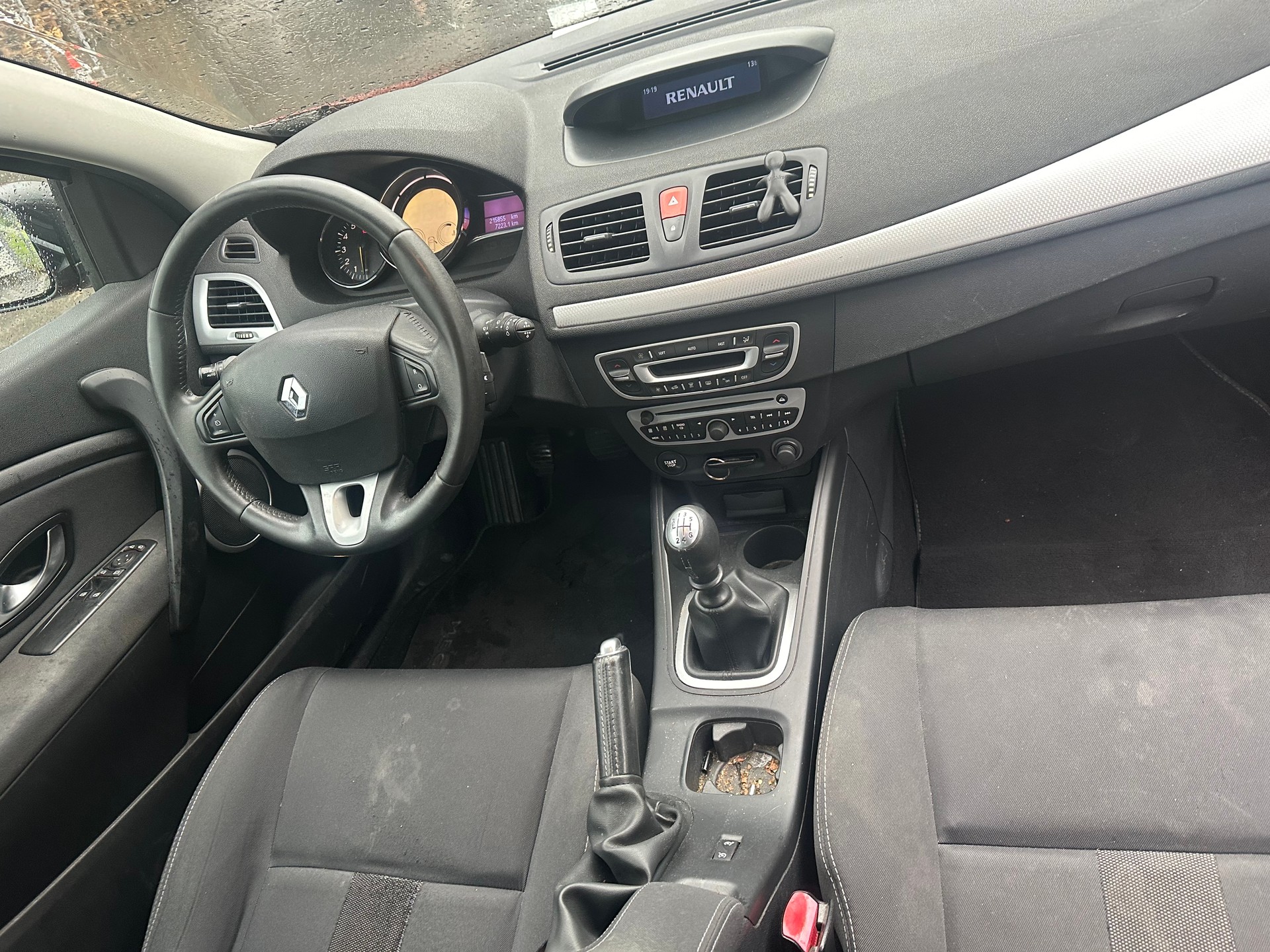 RENAULT Mégane 2.0 16V Turbo GT-image-11
