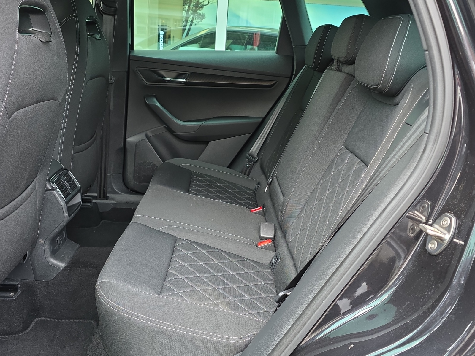 SKODA Karoq 2.0 TSI SportLine 4x4 DSG-image-7