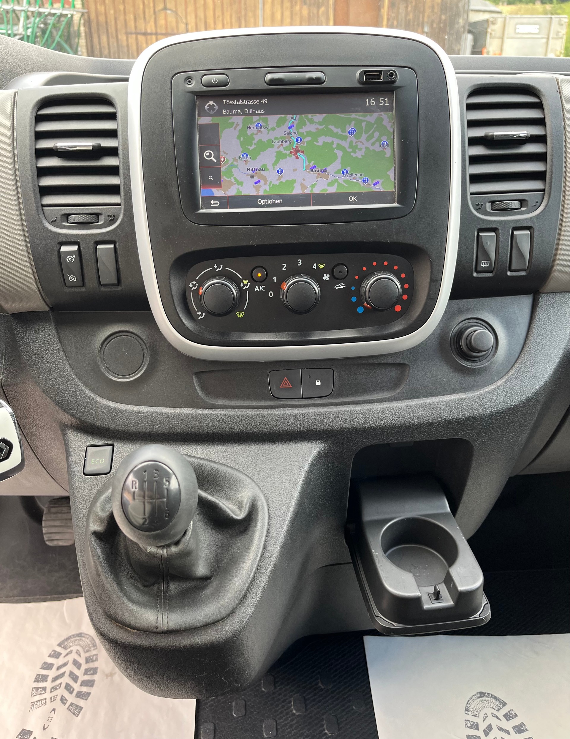 RENAULT Trafic 1.6 dCi 120 2.9t Business L2H1 / Frisch ab MFK / Ab Service / 8-fach bereift / Langversion-image-8