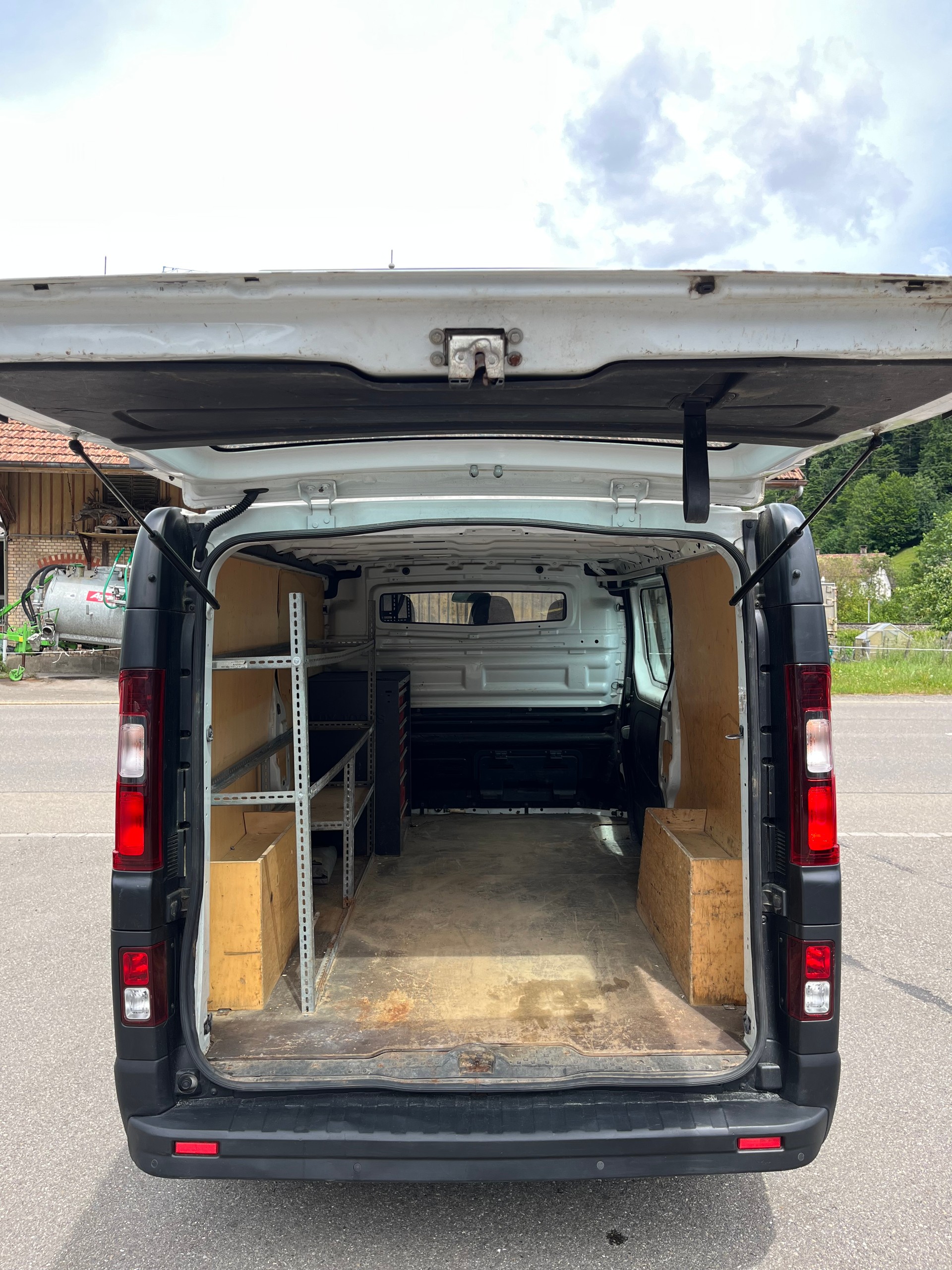 RENAULT Trafic 1.6 dCi 120 2.9t Business L2H1 / Frisch ab MFK / Ab Service / 8-fach bereift / Langversion-image-6