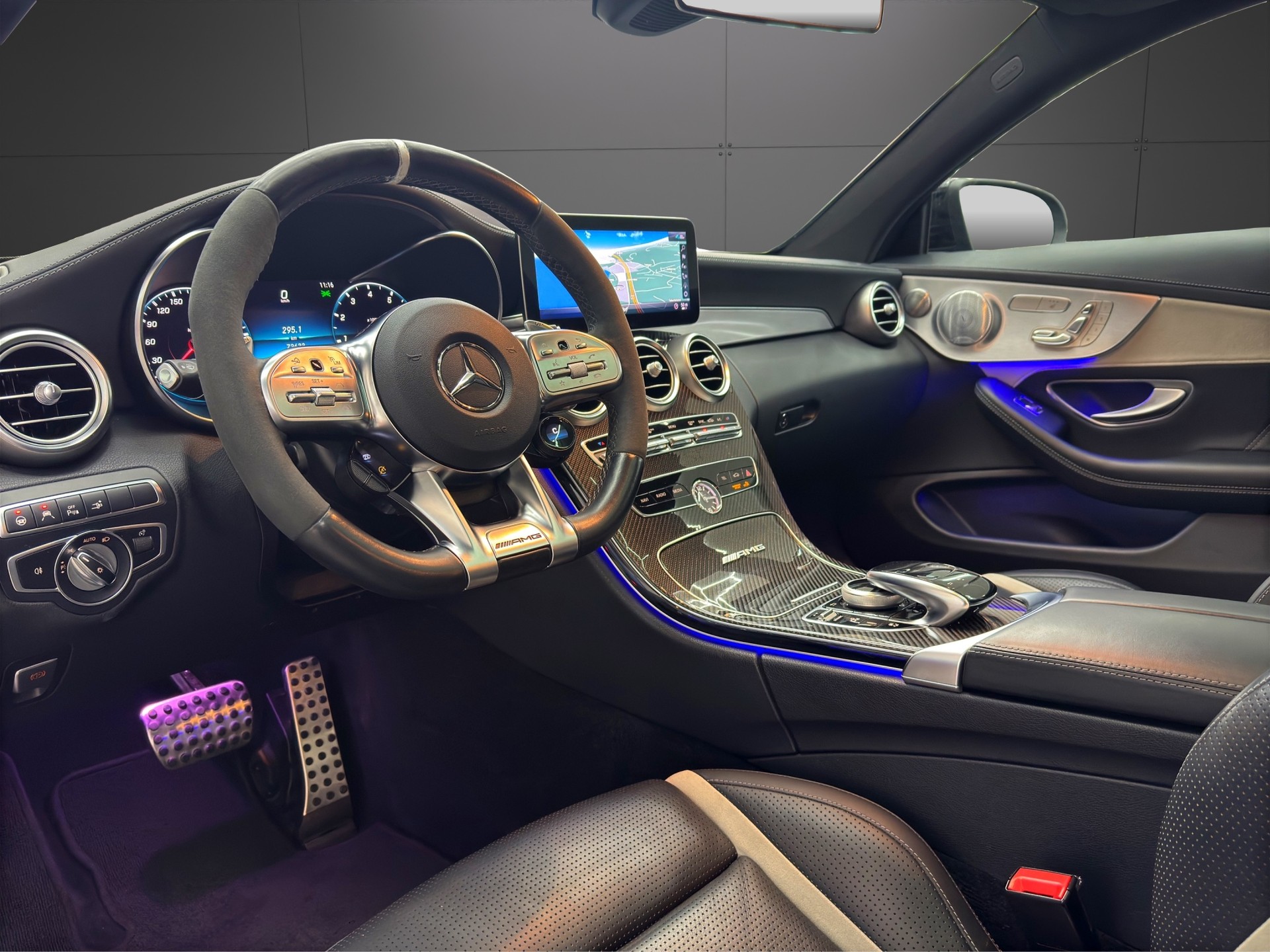 MERCEDES-BENZ C 63 S AMG 9G-tronic-image-9