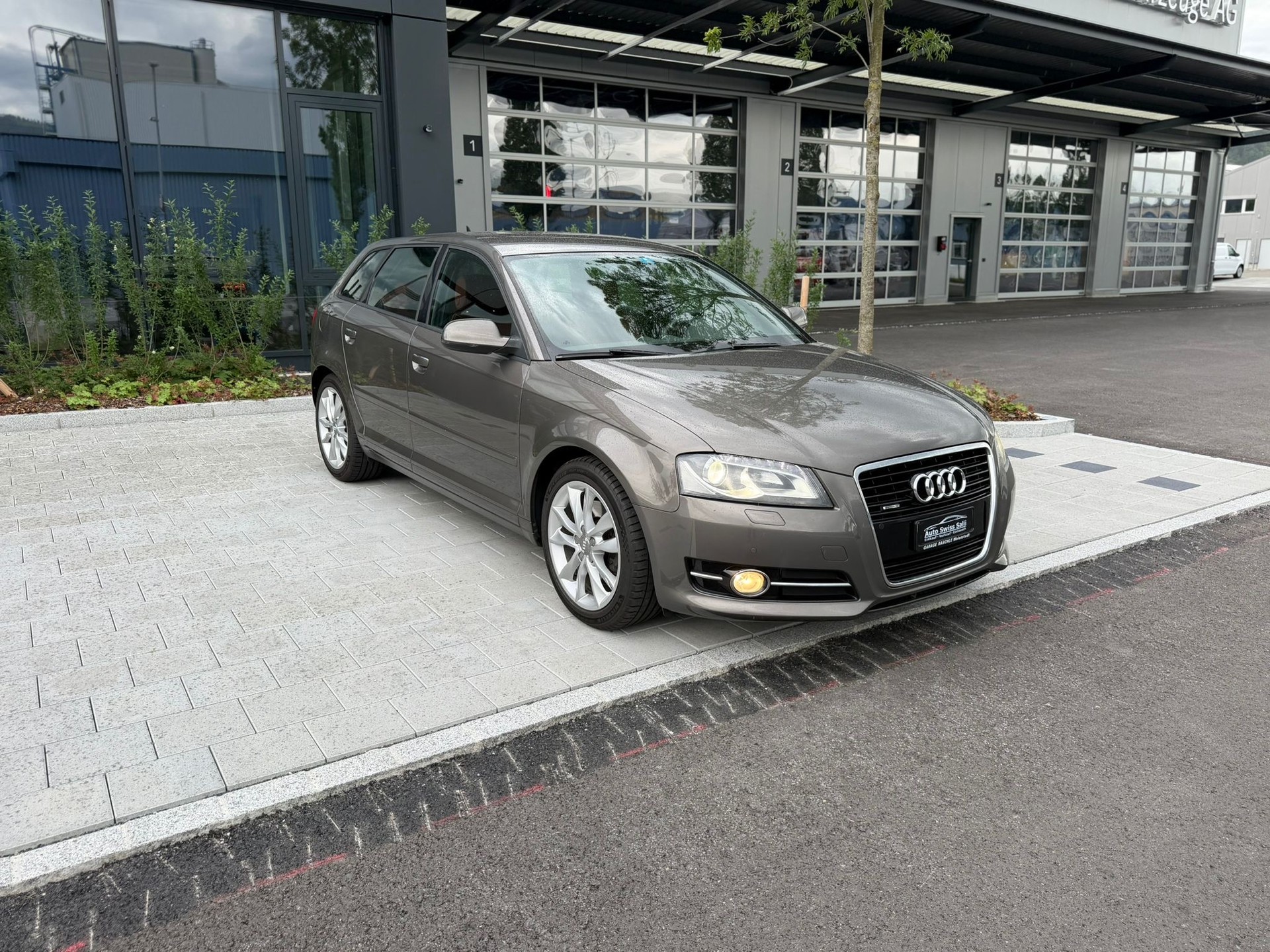 AUDI A3 Sportback 2.0 TFSI quattro-image-1