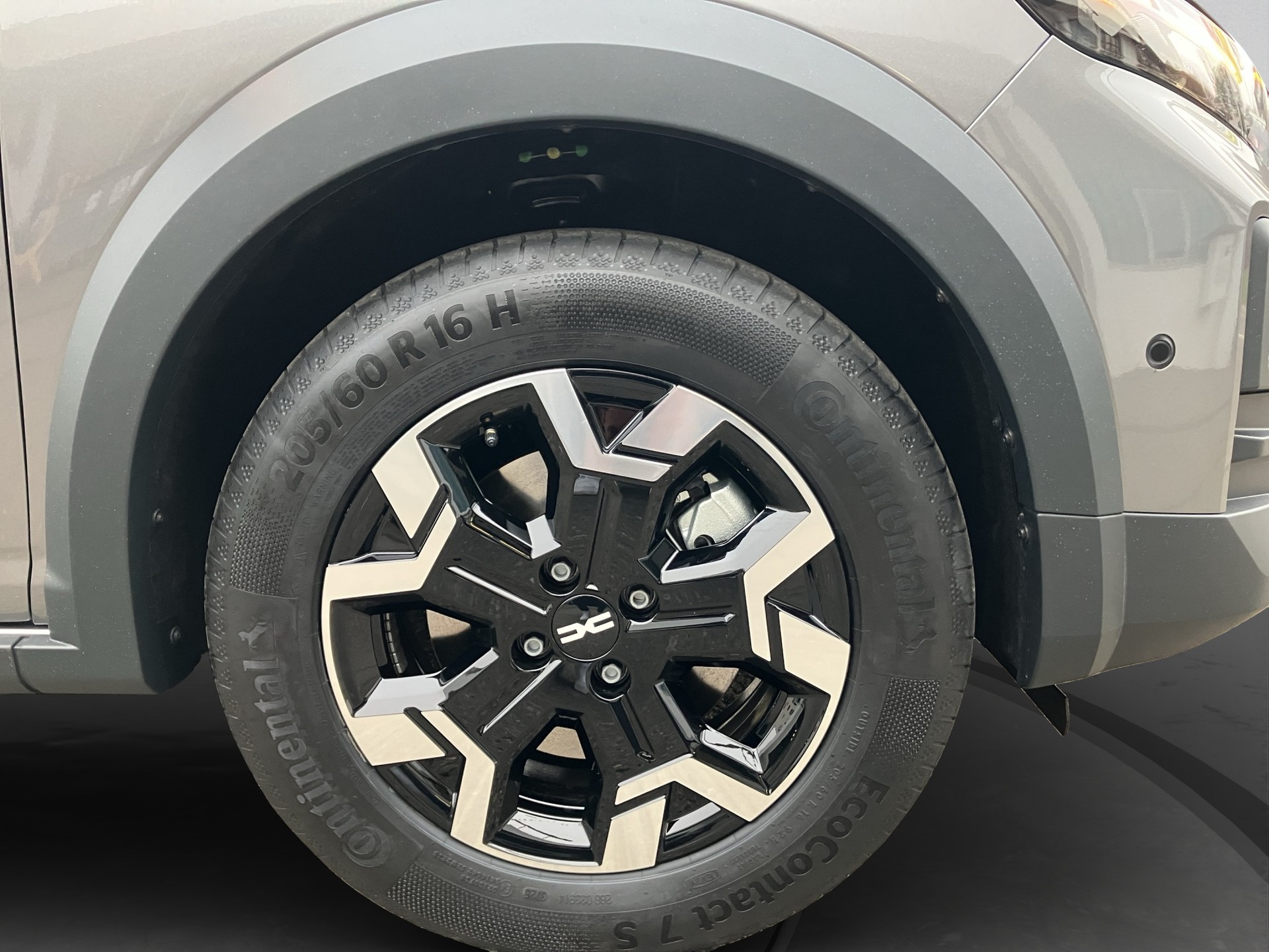 DACIA Jogger HEV 155 Journey-image-17