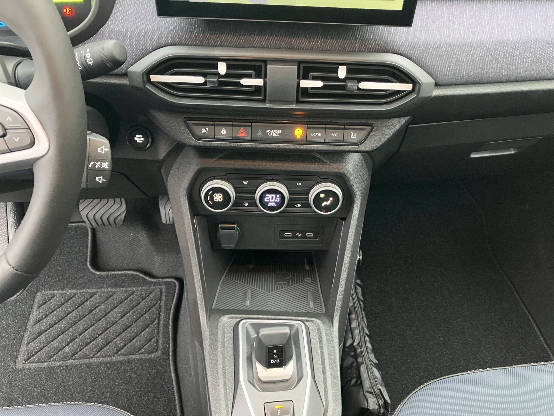 DACIA Jogger HEV 155 Journey-image-11