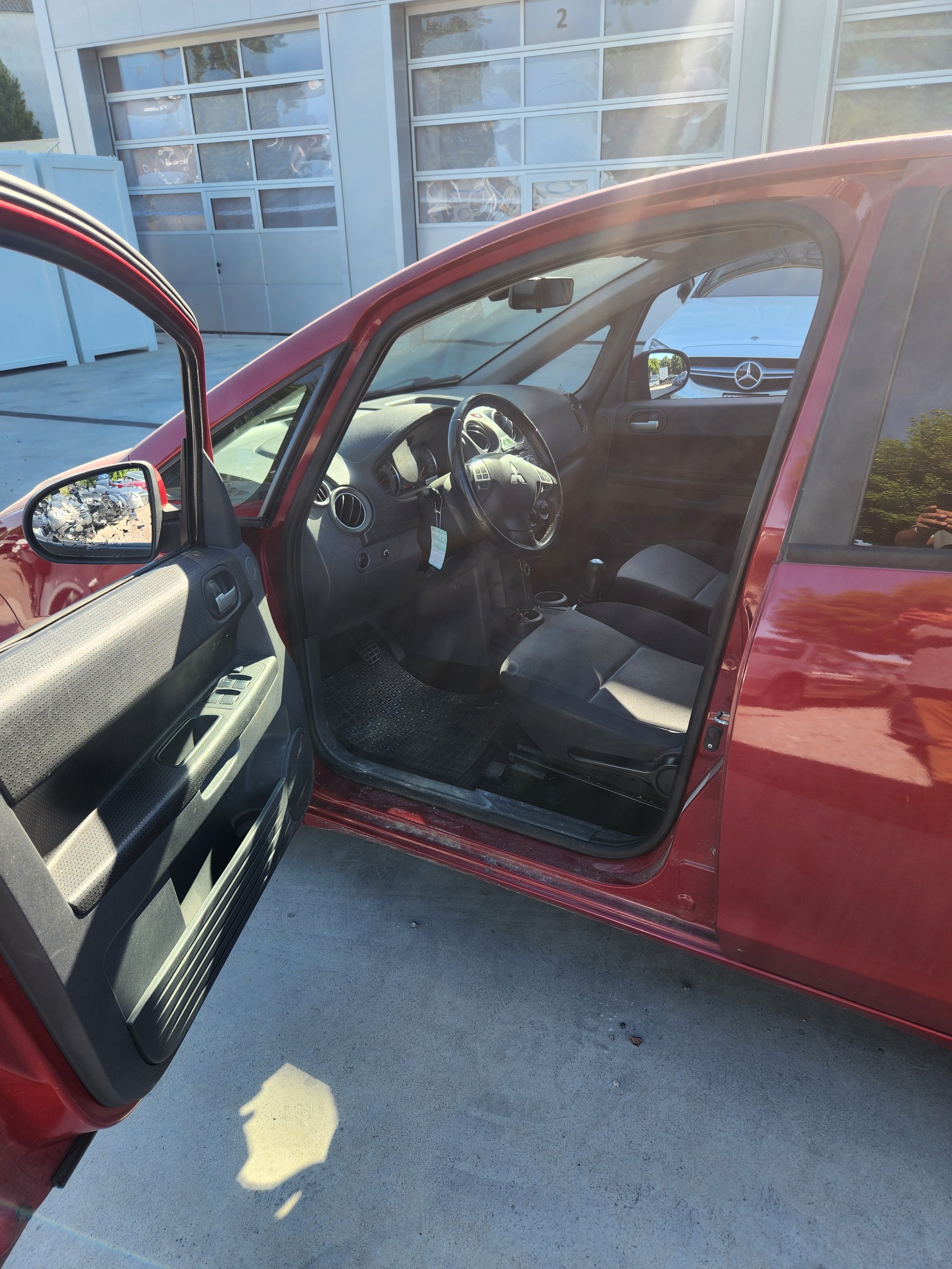 MITSUBISHI Colt 1.3 16V Jubilé (35) Allshift-image-8