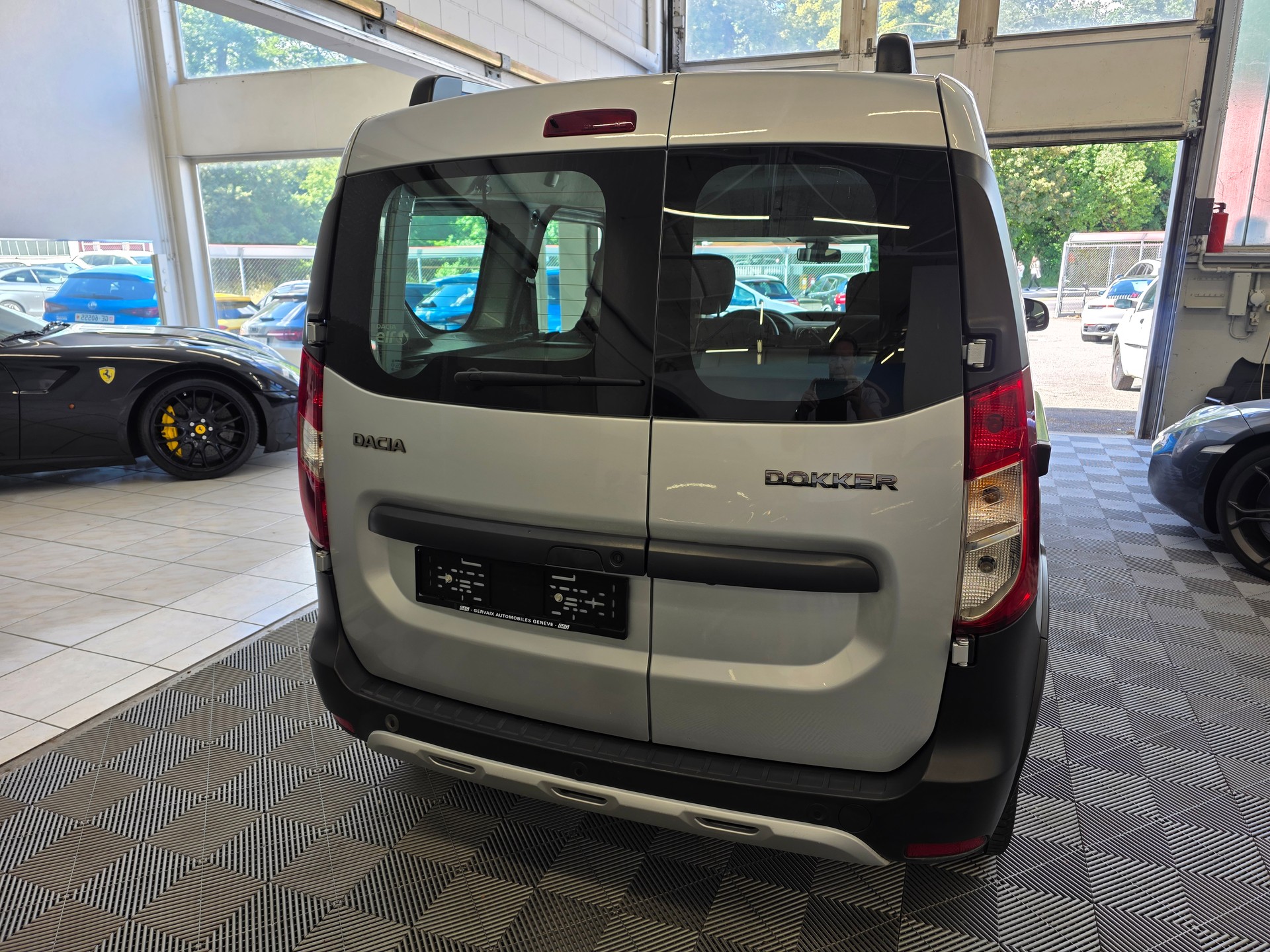 DACIA Dokker 1.6 16V Stepway-image-5