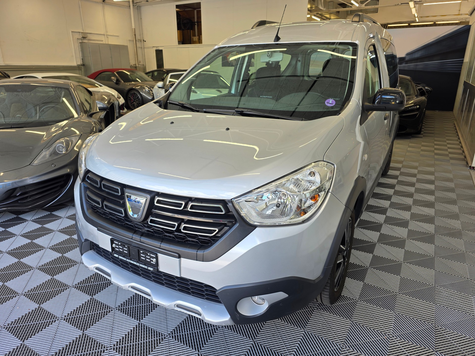 DACIA Dokker 1.6 16V Stepway-image-0