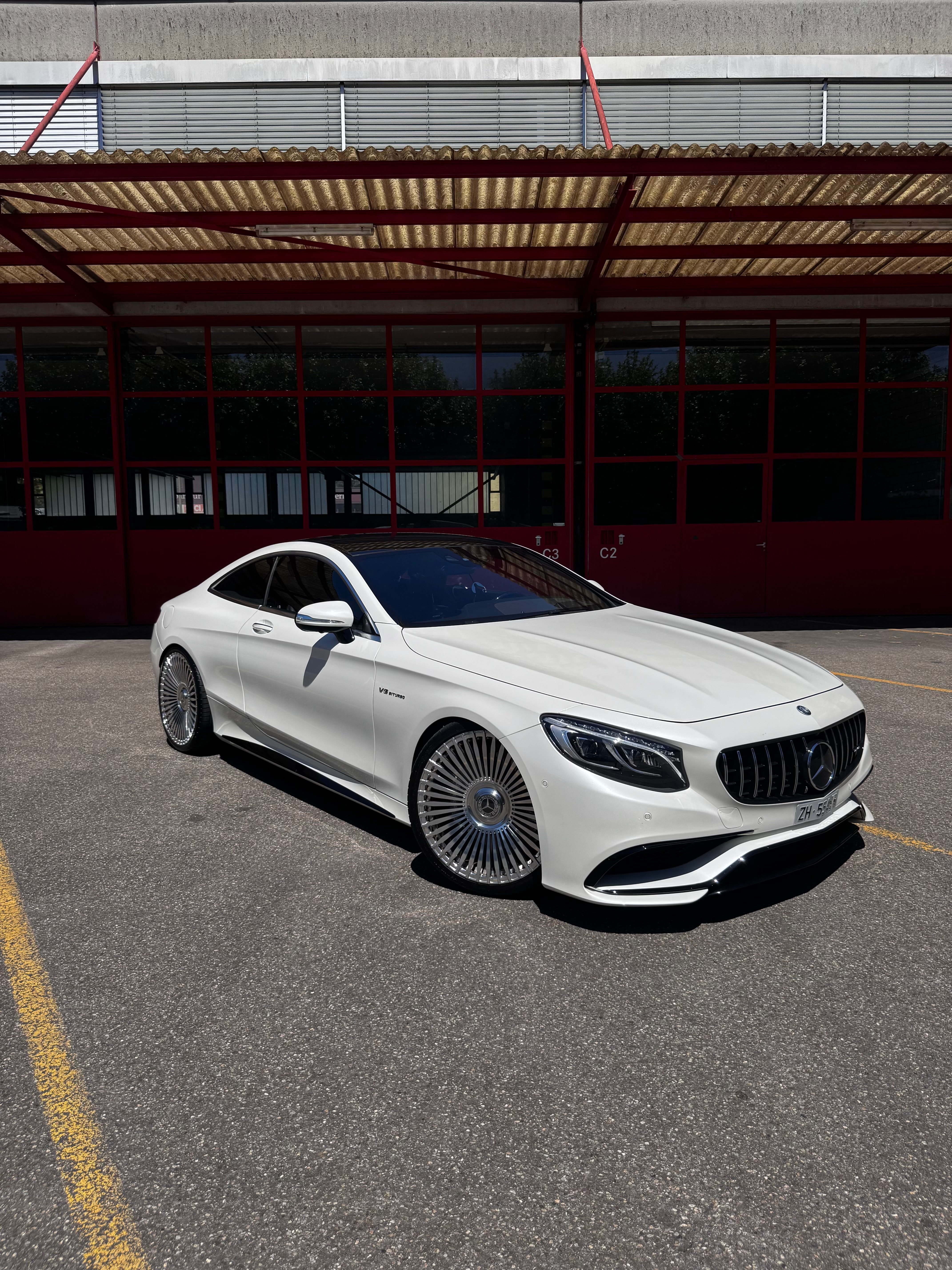 Car photo