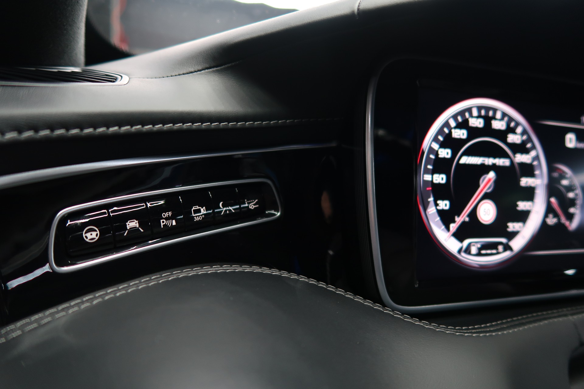MERCEDES-BENZ S 63 V8 AMG 4matic-image-6