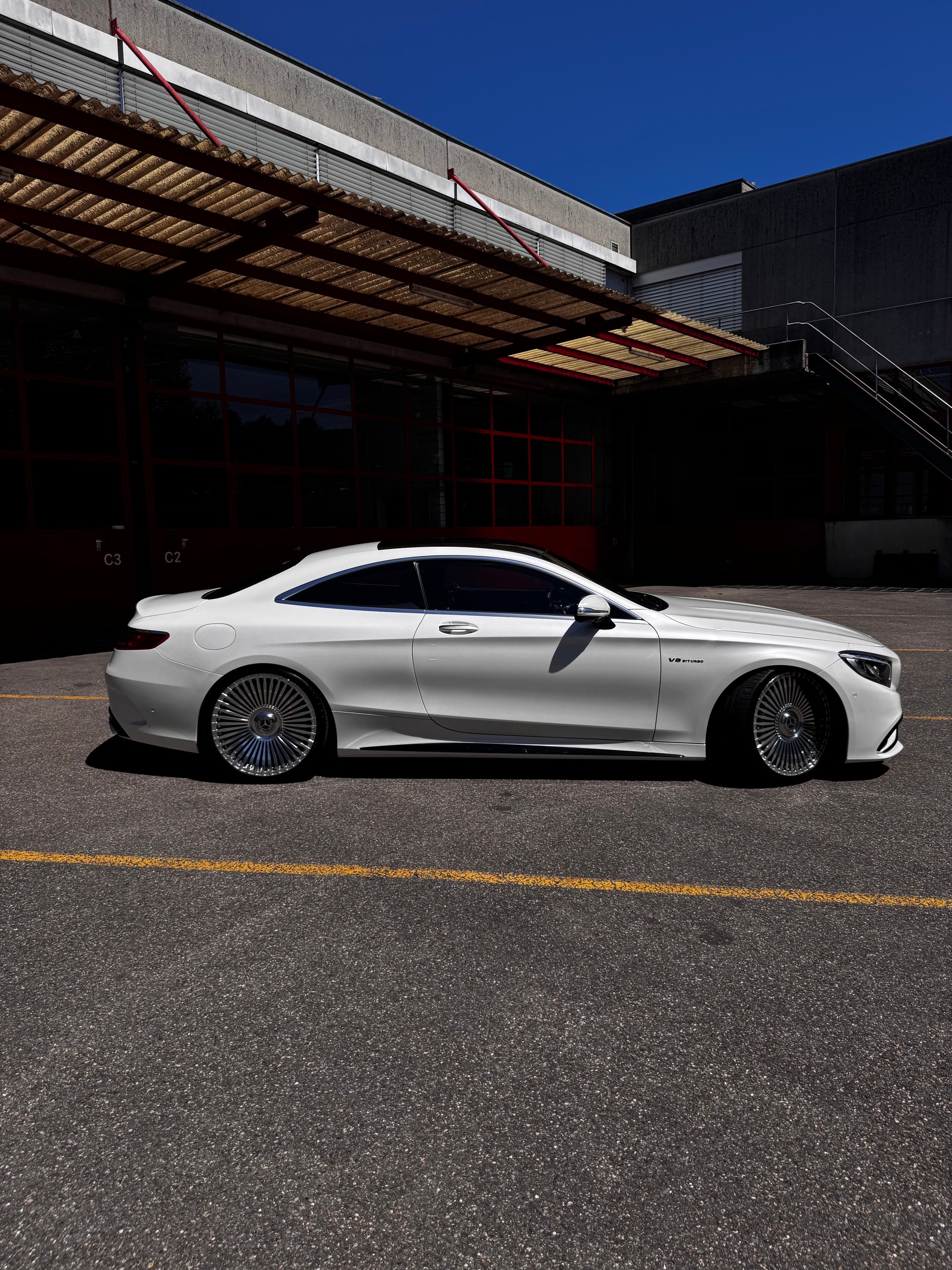 MERCEDES-BENZ S 63 V8 AMG 4matic-image-1