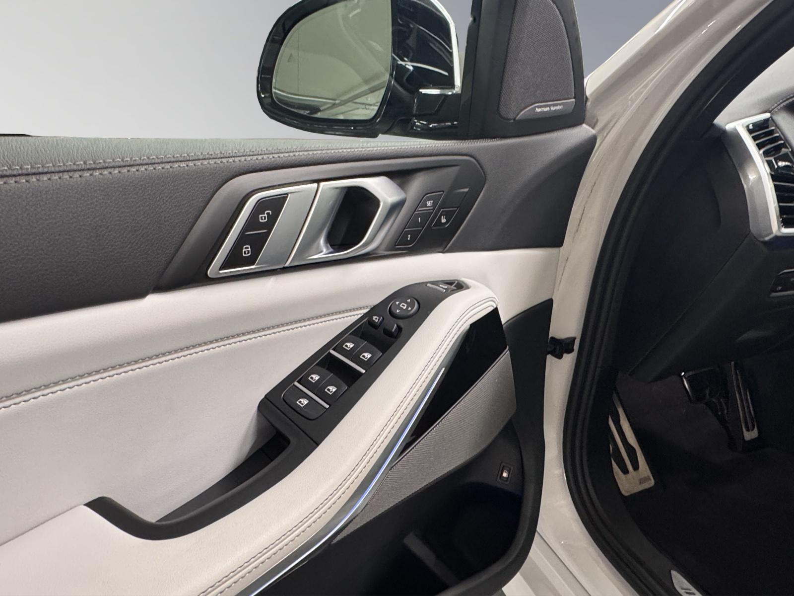 BMW X5 45e xDrive-image-12