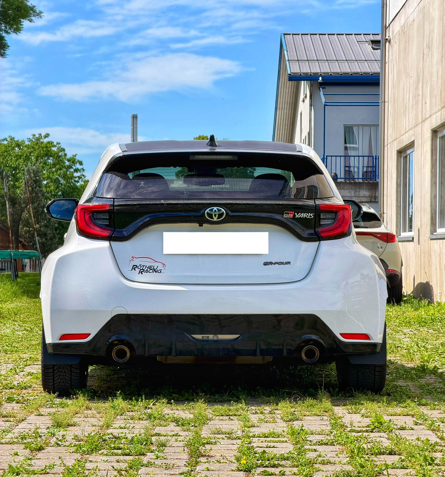 TOYOTA GR Yaris 1.6 Turbo Sport 4x4-image-5