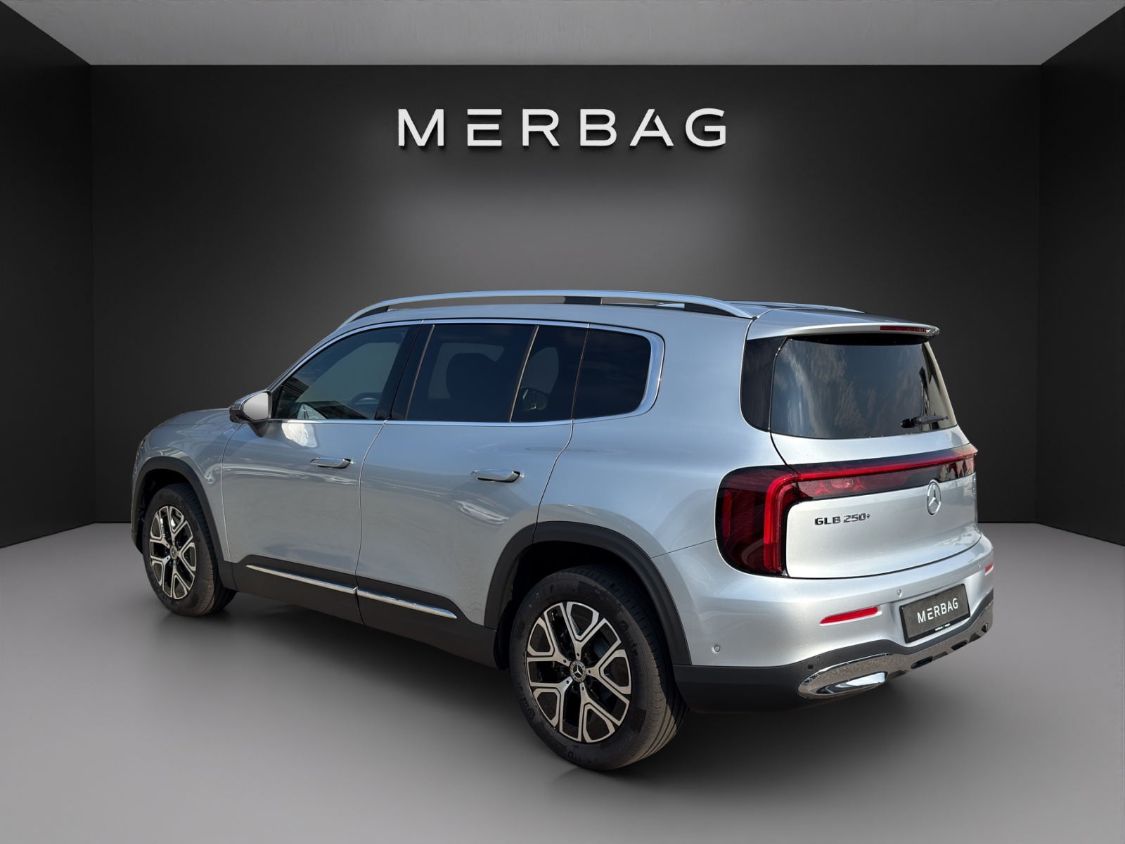 MERCEDES-BENZ GLB 250+ with EQ Technology-image-2
