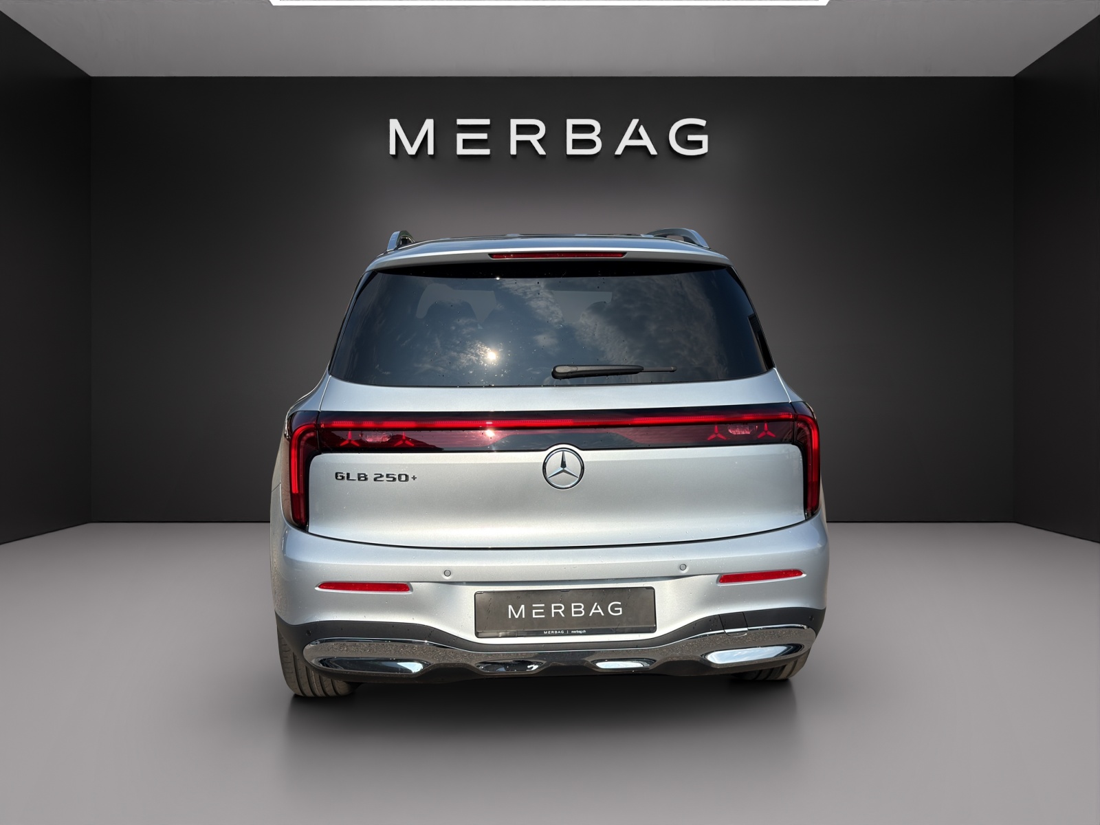 MERCEDES-BENZ GLB 250+ with EQ Technology-image-3