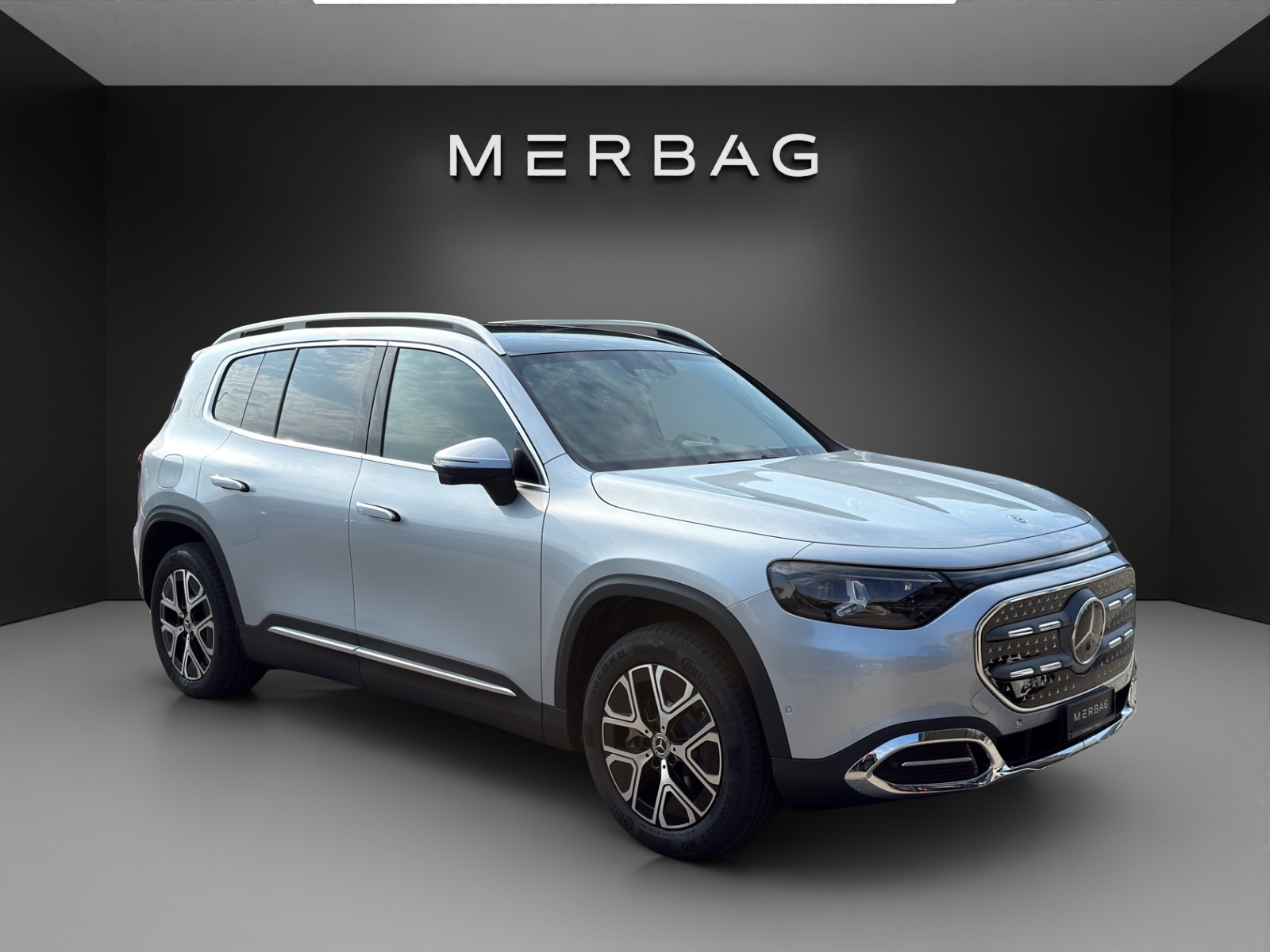 MERCEDES-BENZ GLB 250+ with EQ Technology-image-5