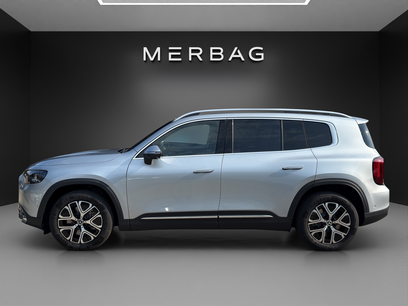 MERCEDES-BENZ GLB 250+ with EQ Technology-image-1