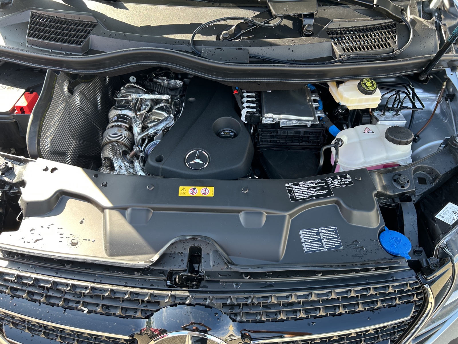 MERCEDES-BENZ V 250 d lang 4Matic Style 9G-Tronic-image-11