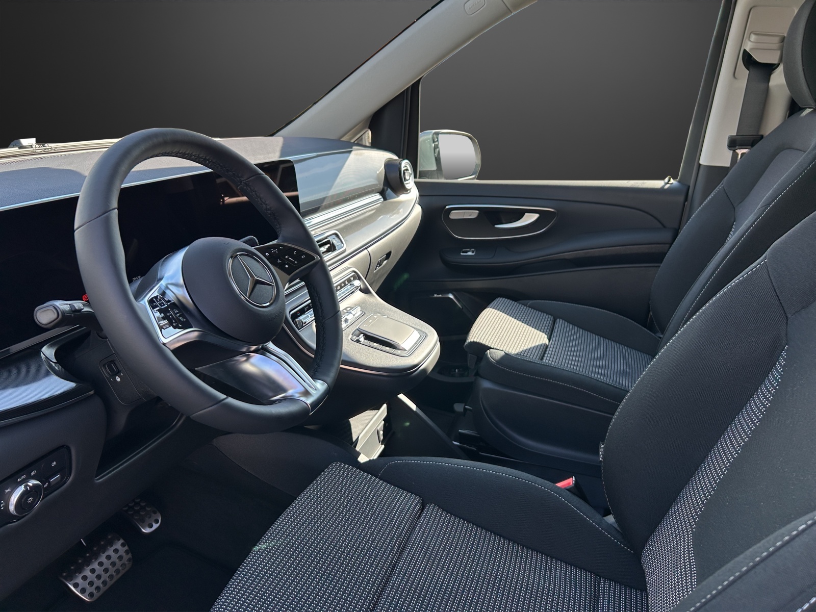 MERCEDES-BENZ V 250 d lang 4Matic Style 9G-Tronic-image-9