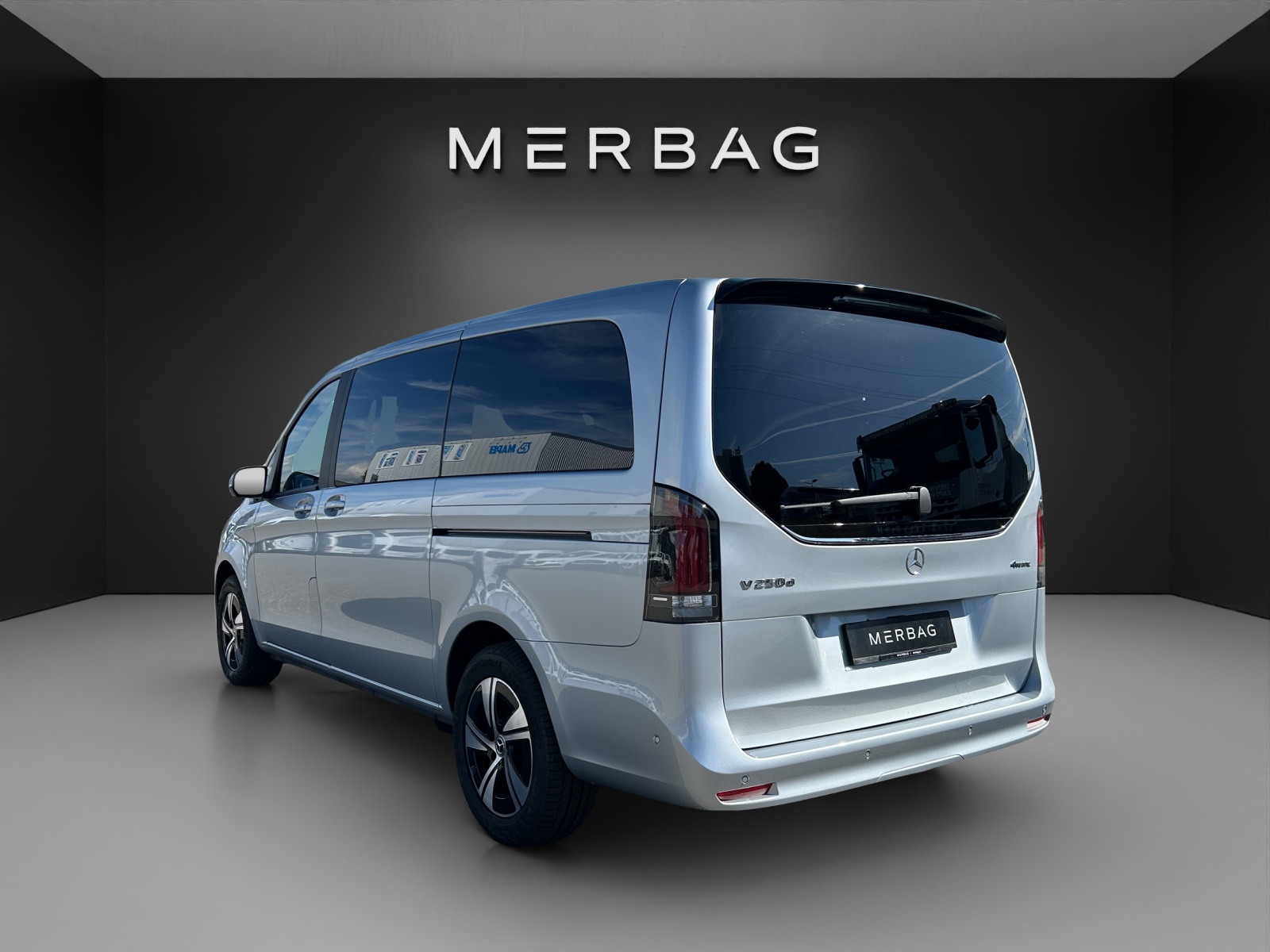 MERCEDES-BENZ V 250 d lang 4Matic Style 9G-Tronic-image-3